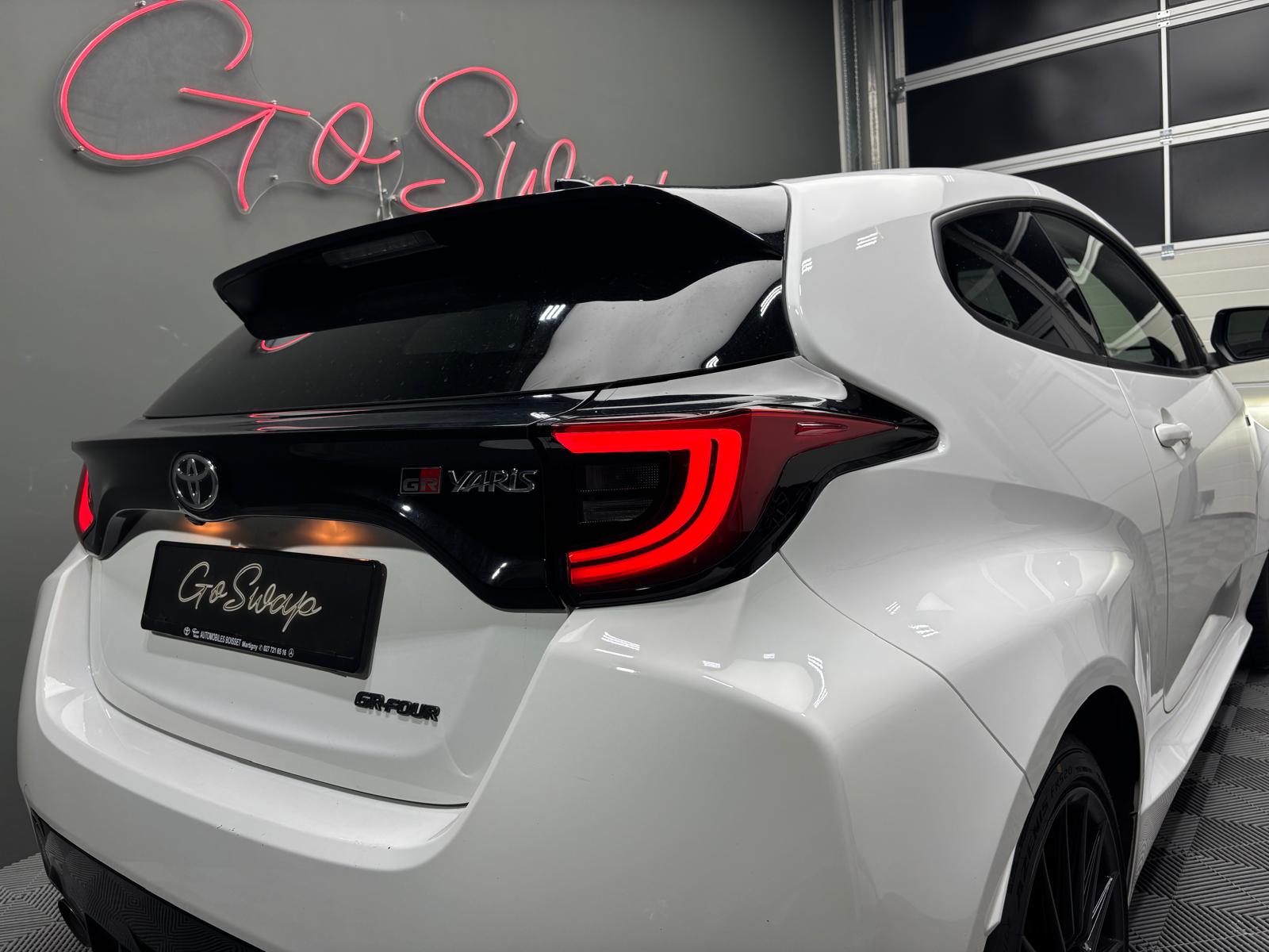 TOYOTA Yaris 1.6 GR Sport-showroom-element-3
