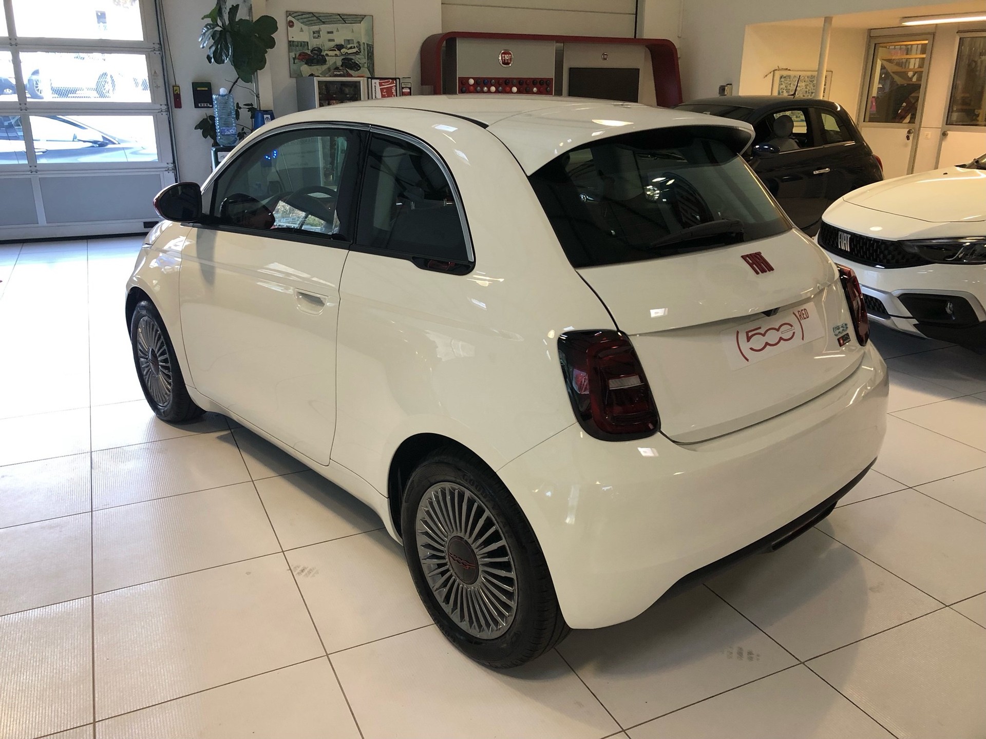 FIAT 500 electric 87 kW Swiss Edition-image-2