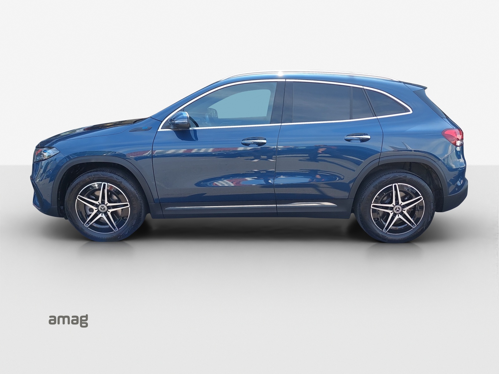 MERCEDES-BENZ EQA 300 AMG Line 4Matic-showroom-element-2