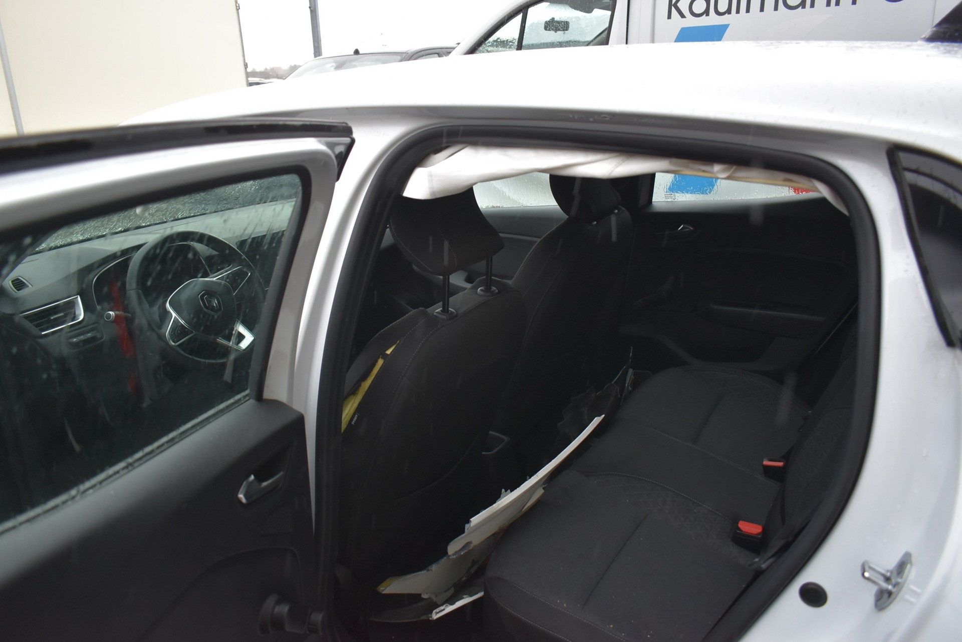 RENAULT Clio 1.0 Intens CVT-image-2