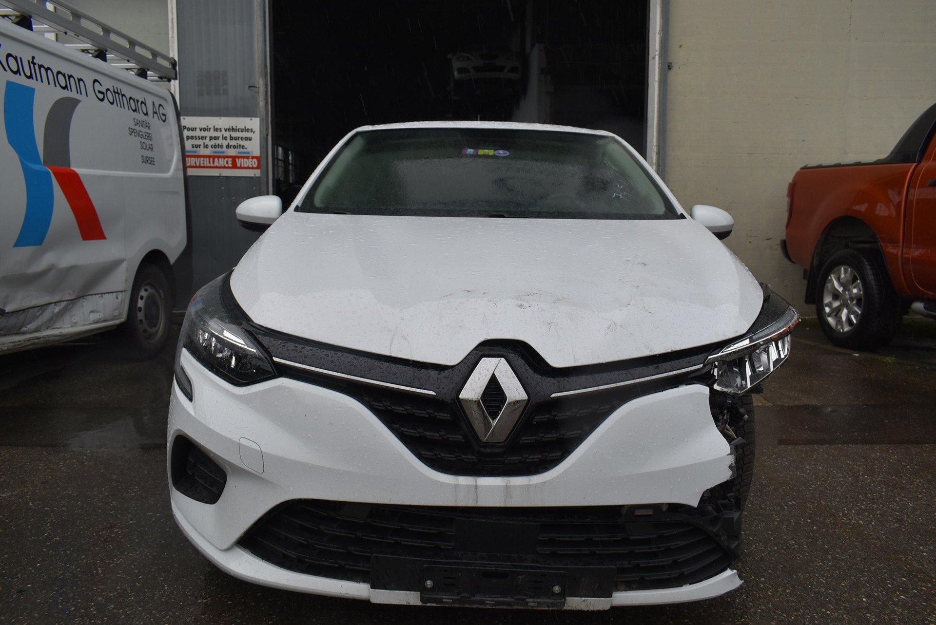 RENAULT Clio 1.0 Intens CVT-image-6