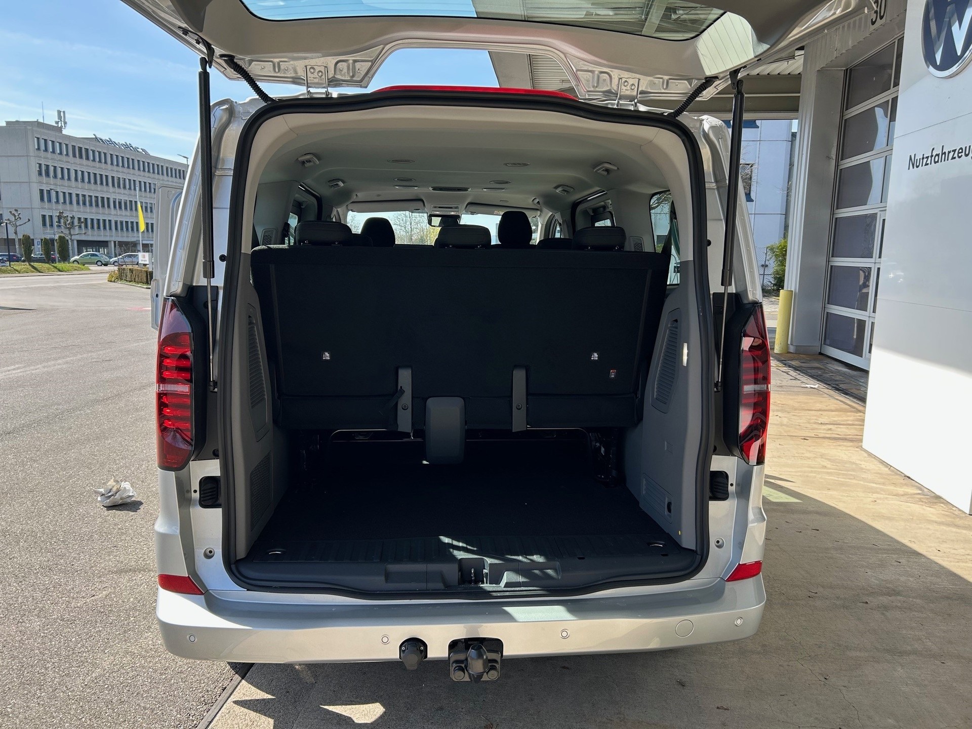 VW Caravelle Life 2.0 TDI Automat-image-10