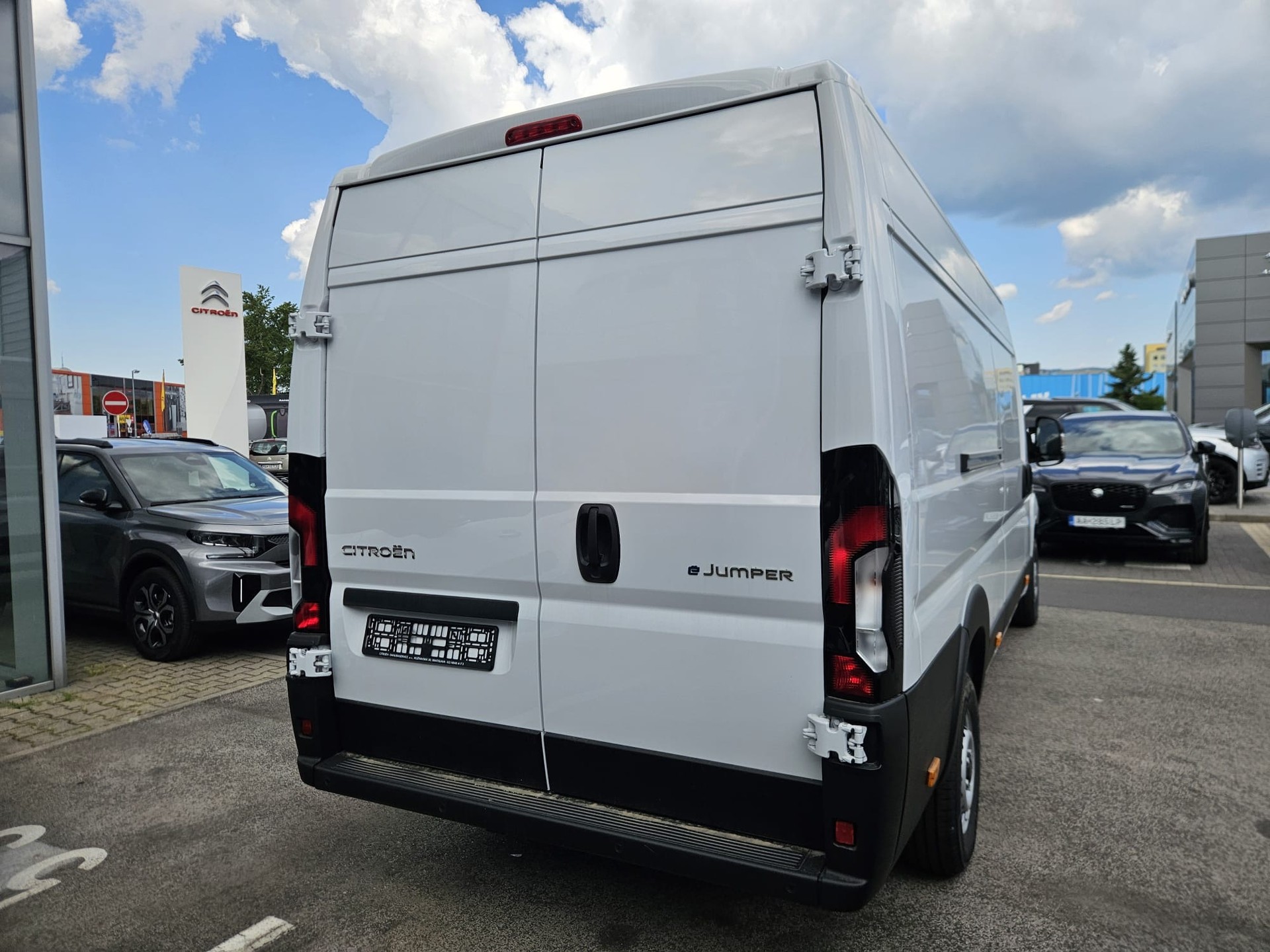 CITROEN e-Jumper 35+ 110kWh L4H2 15 m3 280 PS Reichweite 376 km-showroom-element-1