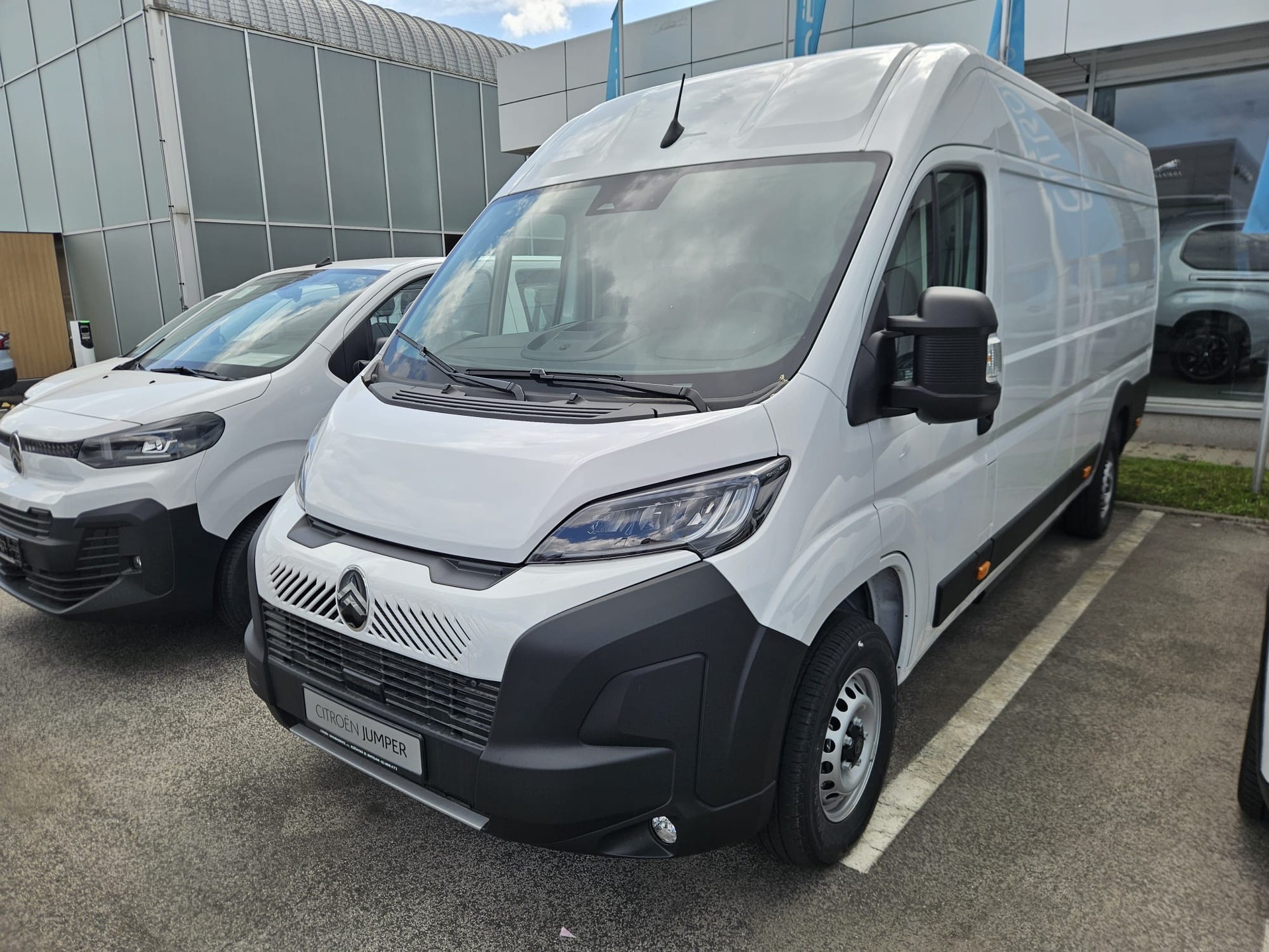 CITROEN e-Jumper 35+ 110kWh L4H2 15 m3 280 PS Reichweite 376 km