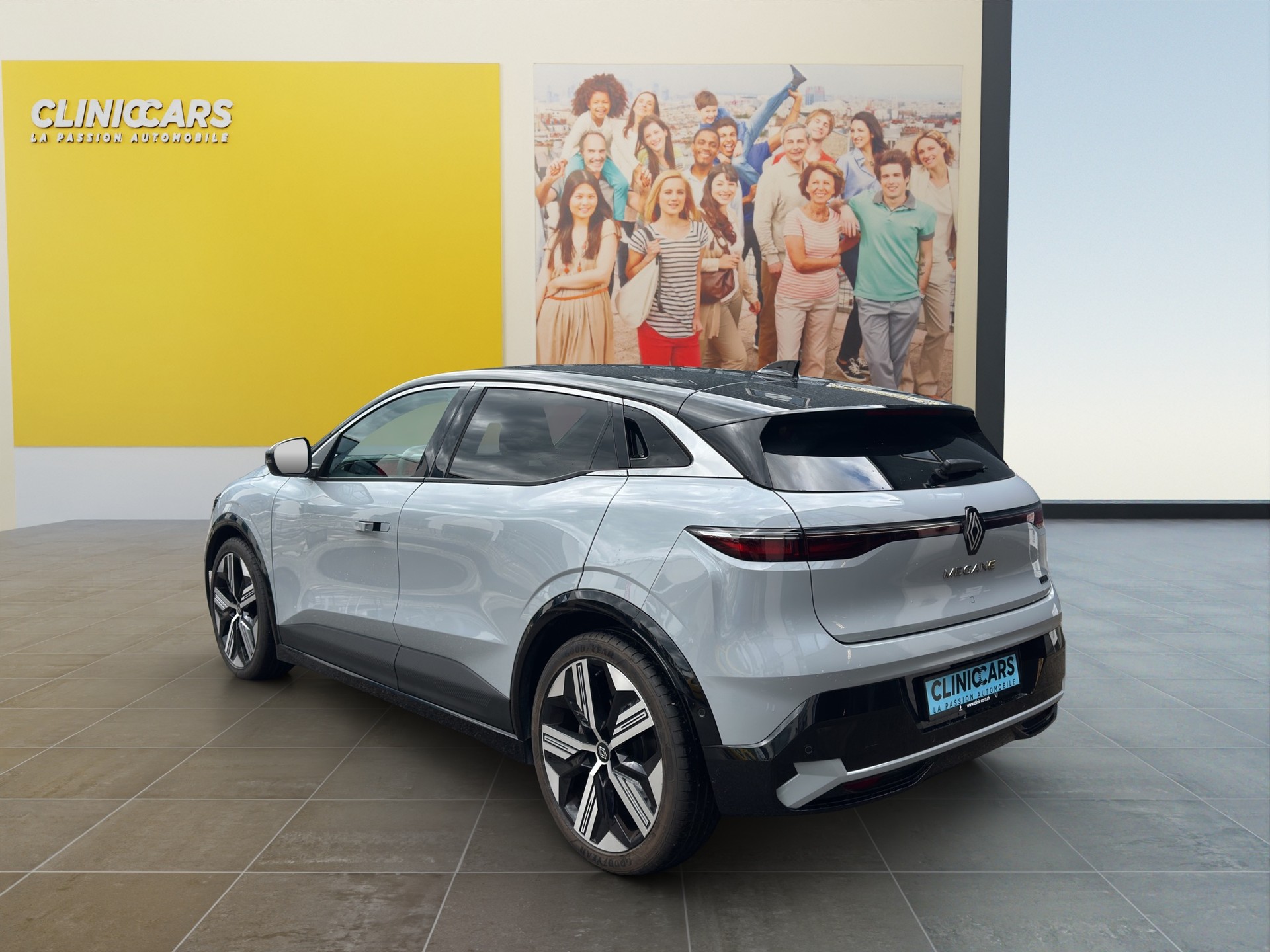 RENAULT Mégane E-TECH EV60 Iconic-showroom-element-2