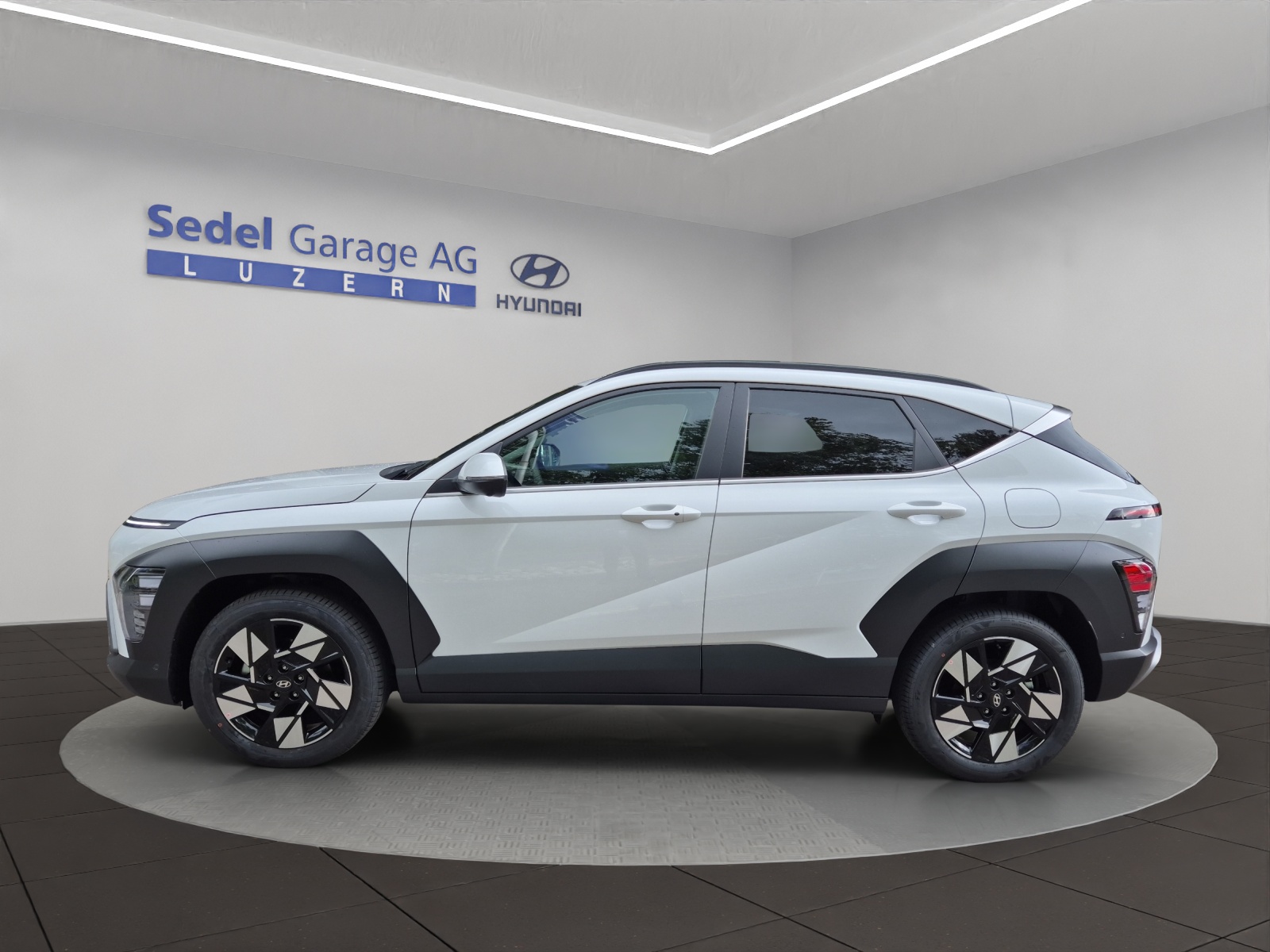HYUNDAI Kona 1.6 GDi Hybrid Amplia-showroom-element-2
