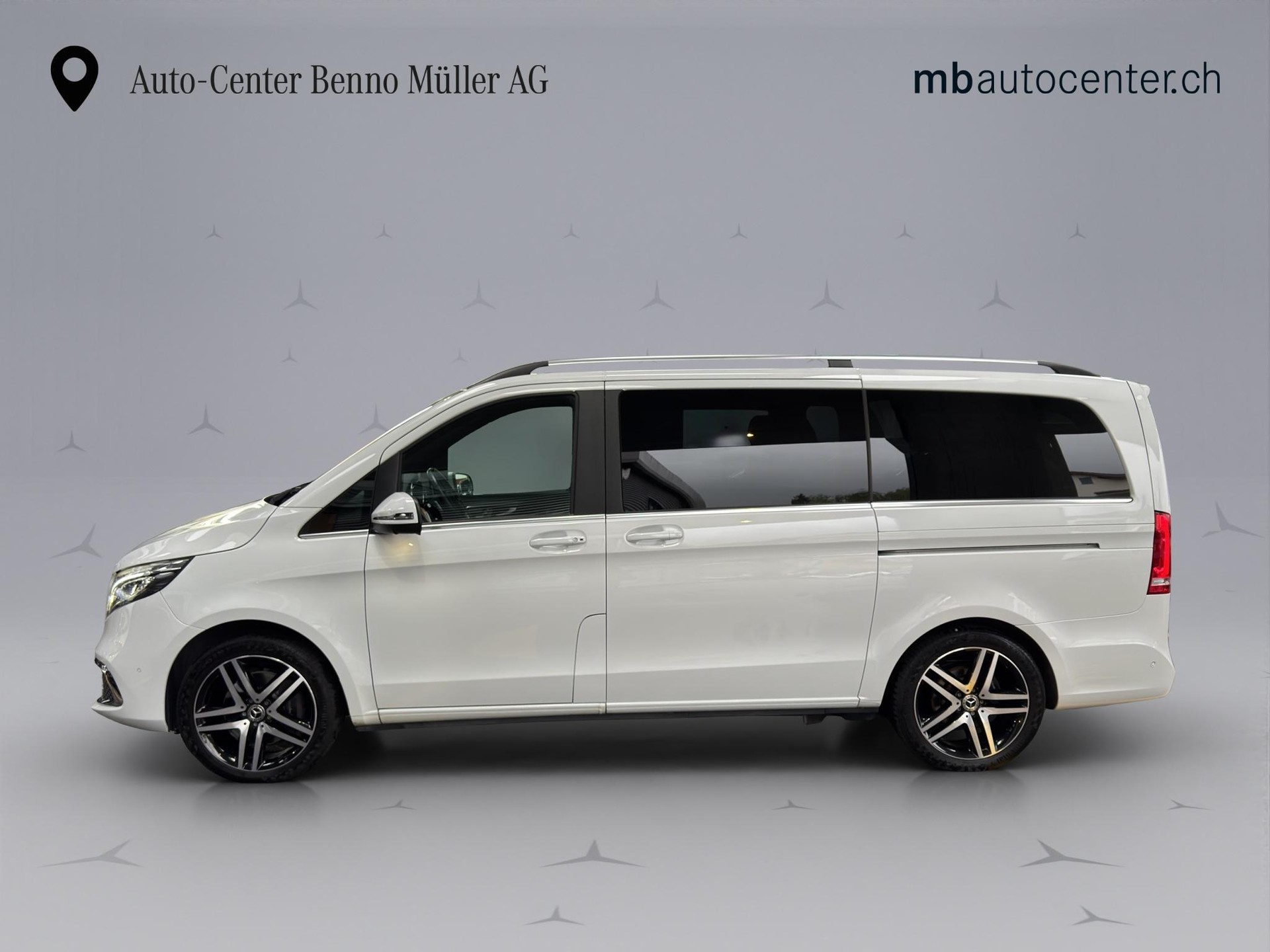 MERCEDES-BENZ V 300 d Swiss Ed. lang 4matic Van-showroom-element-1