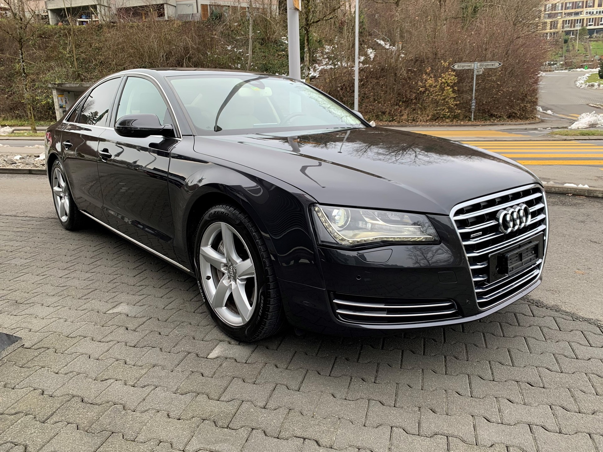 AUDI A8 3.0 TDI quattro tiptronic-image-0