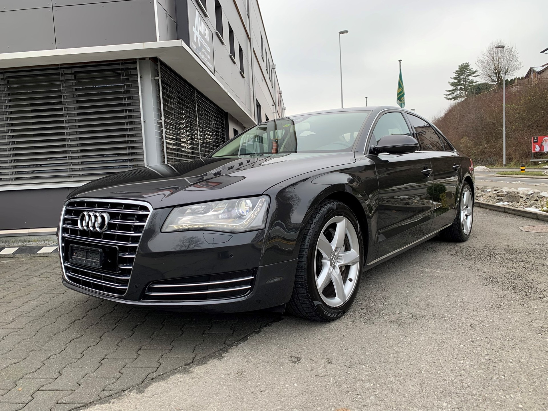 AUDI A8 3.0 TDI quattro tiptronic-image-1