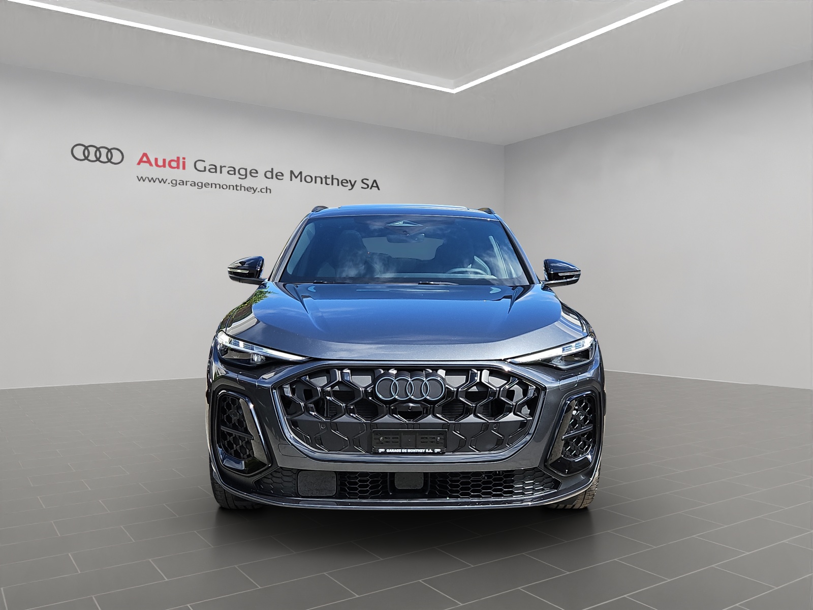 AUDI Q5 TFSI quatto 150 kW S-tronic-showroom-element-1