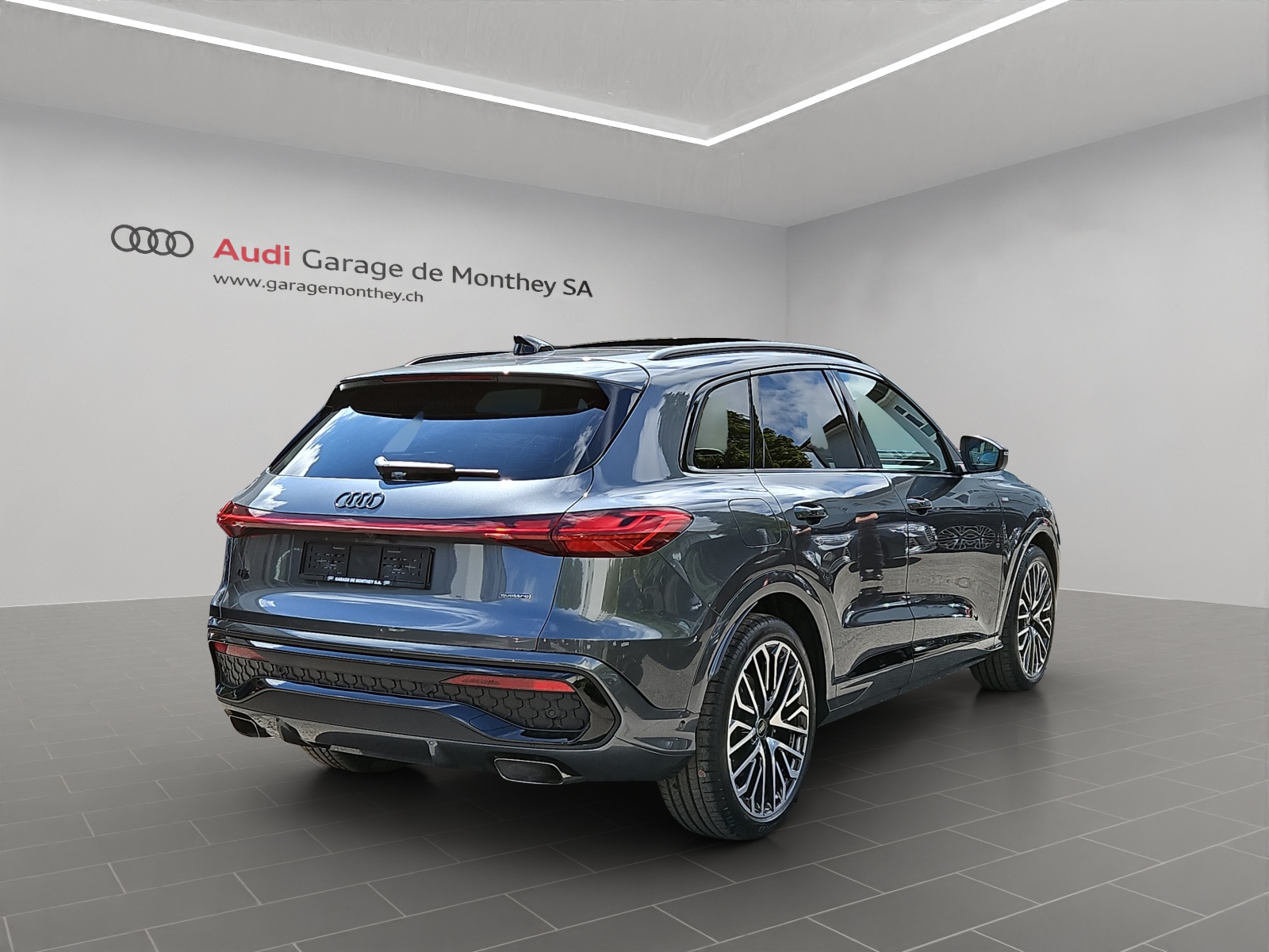 AUDI Q5 TFSI quatto 150 kW S-tronic-showroom-element-3