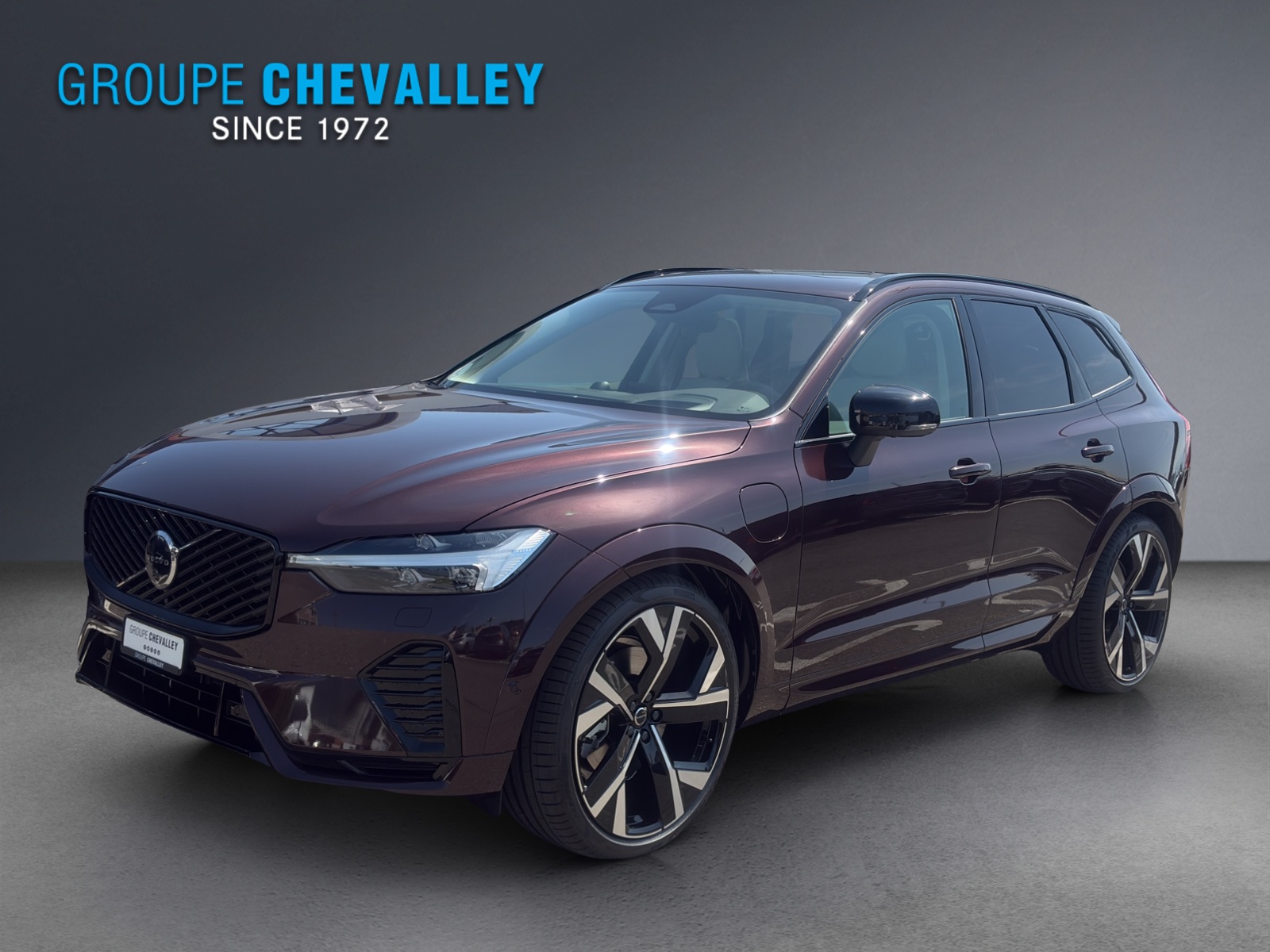 Photo VOLVO XC60 XC60 T6 eAWD PluginHybrid Ultra Dark Geartronic