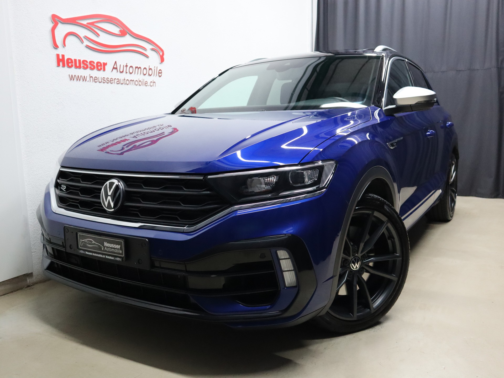 VW T-Roc 2.0 TSI R DSG 4Motion - VOLLAUSTATTUNG - Panorama - Leder - Sportsitze - Beats - AHK - 300 PS