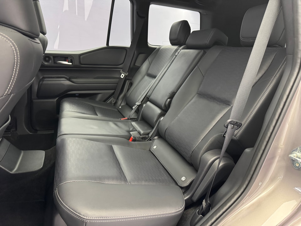 Land Cruiser 2.8 D 230 Invincible AWD