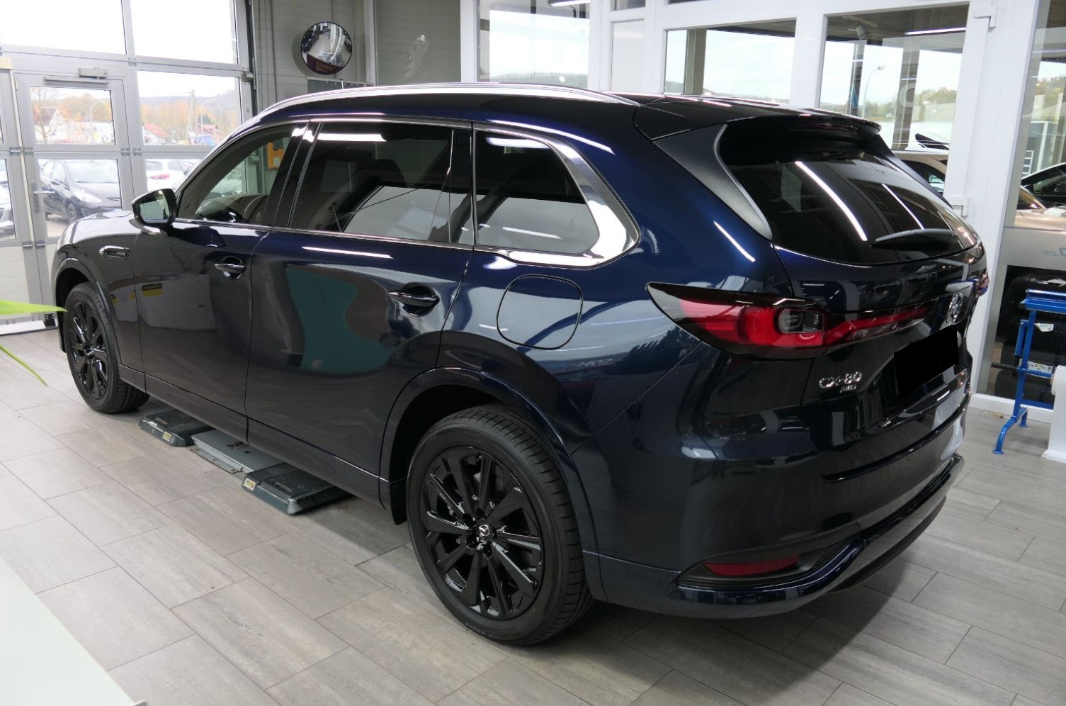 MAZDA CX-80 e-Skyactiv PHEV 327 AWD Homura-showroom-element-1
