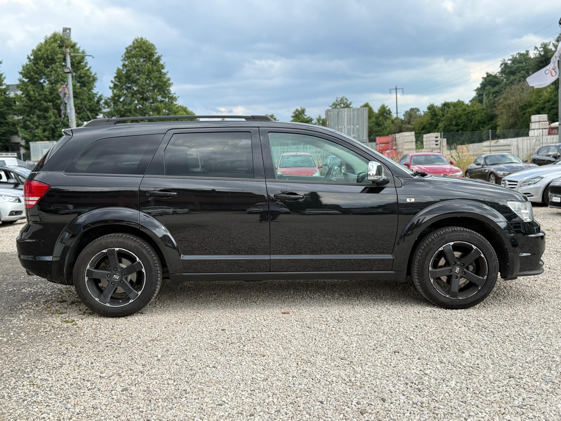 DODGE Journey 2.4 SXT-image-9
