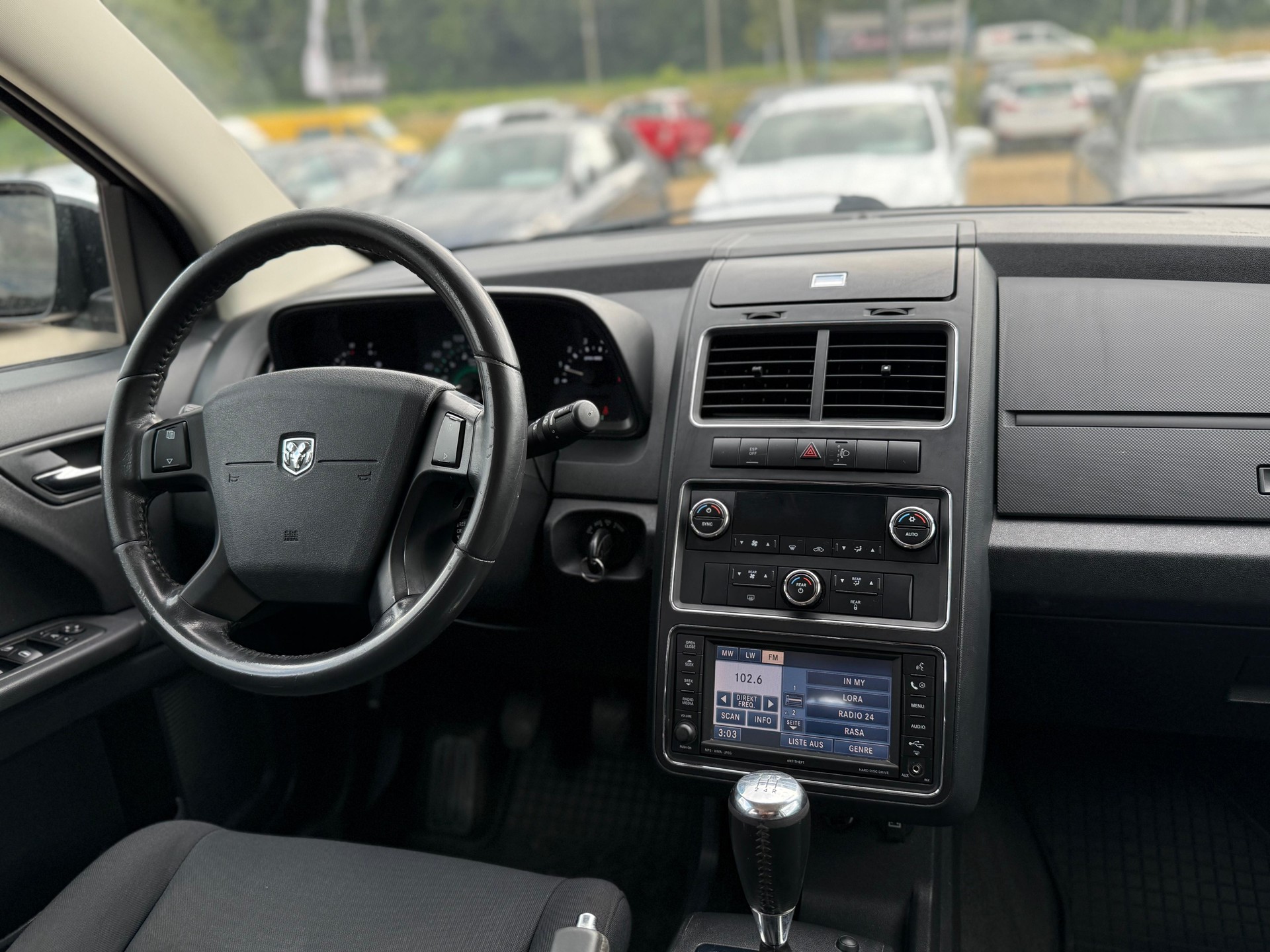 DODGE Journey 2.4 SXT-image-23