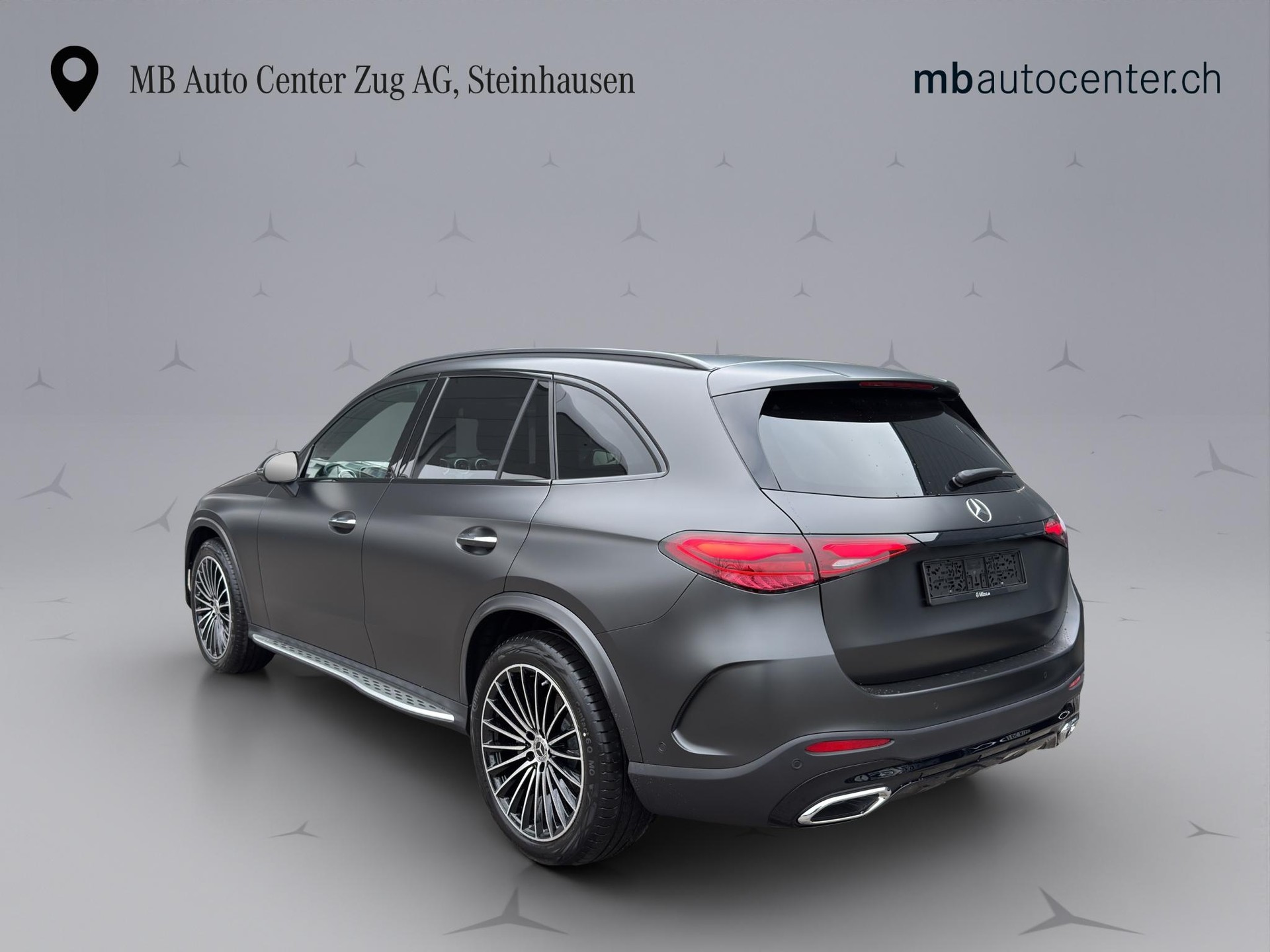 MERCEDES-BENZ GLC 300 AMG Line 4matic-showroom-element-3