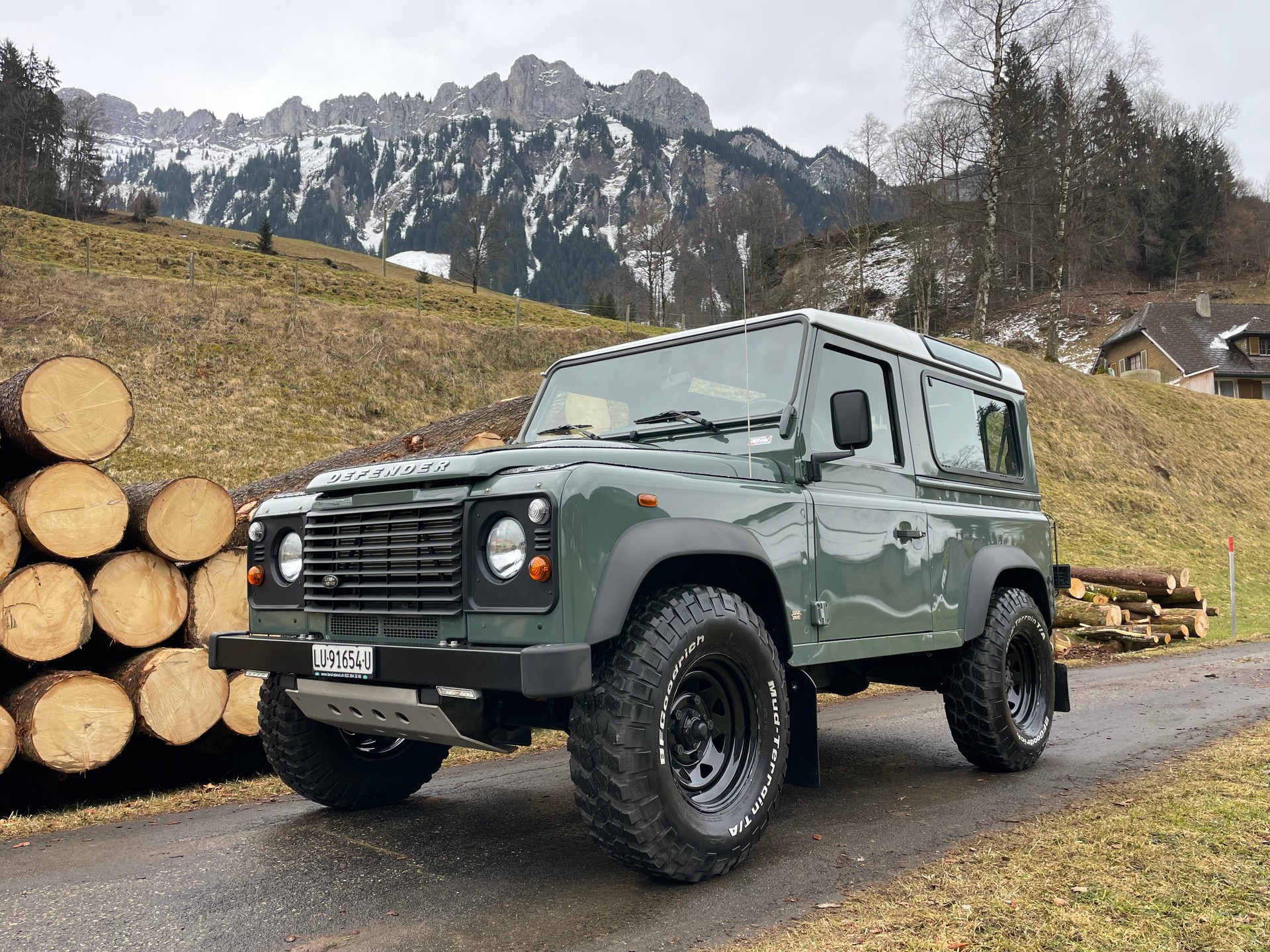 LAND ROVER Defender 90 2.2 TD4 Station Wagon Legend