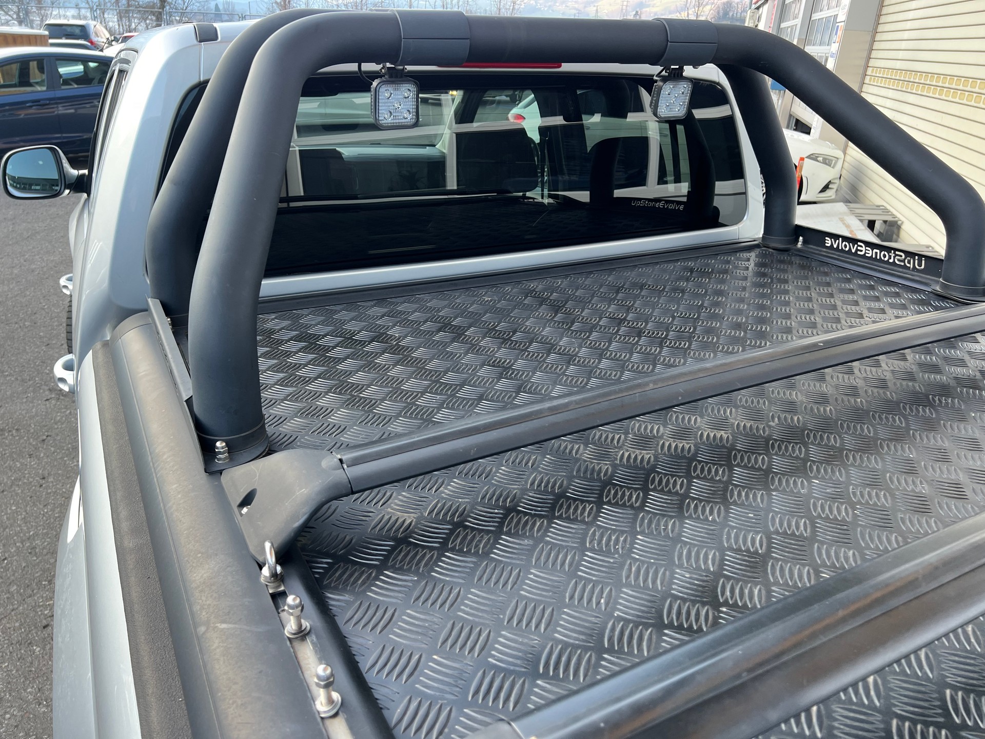VW Amarok 3.0TDI Highline 4x4 Automatic * Navigation * AHK 3200 kg. * mit frisch ab MFK ***-showroom-element-1