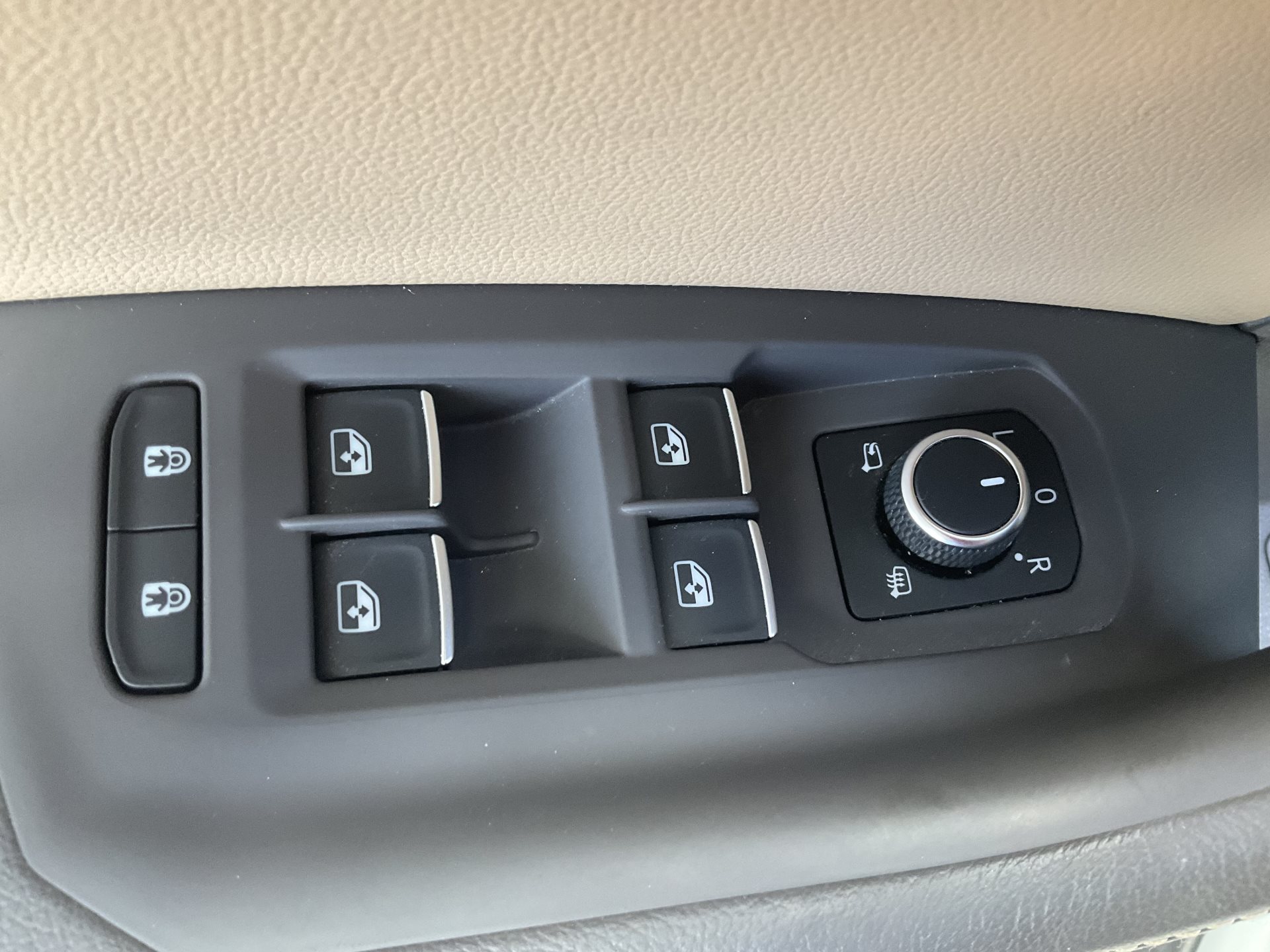 VW TOUAREG 3.0 TDI 4MOTION ELEGANCE *** ANHÄNGEKUPPLUNG & LUFTFEDERUNG ***-image-22