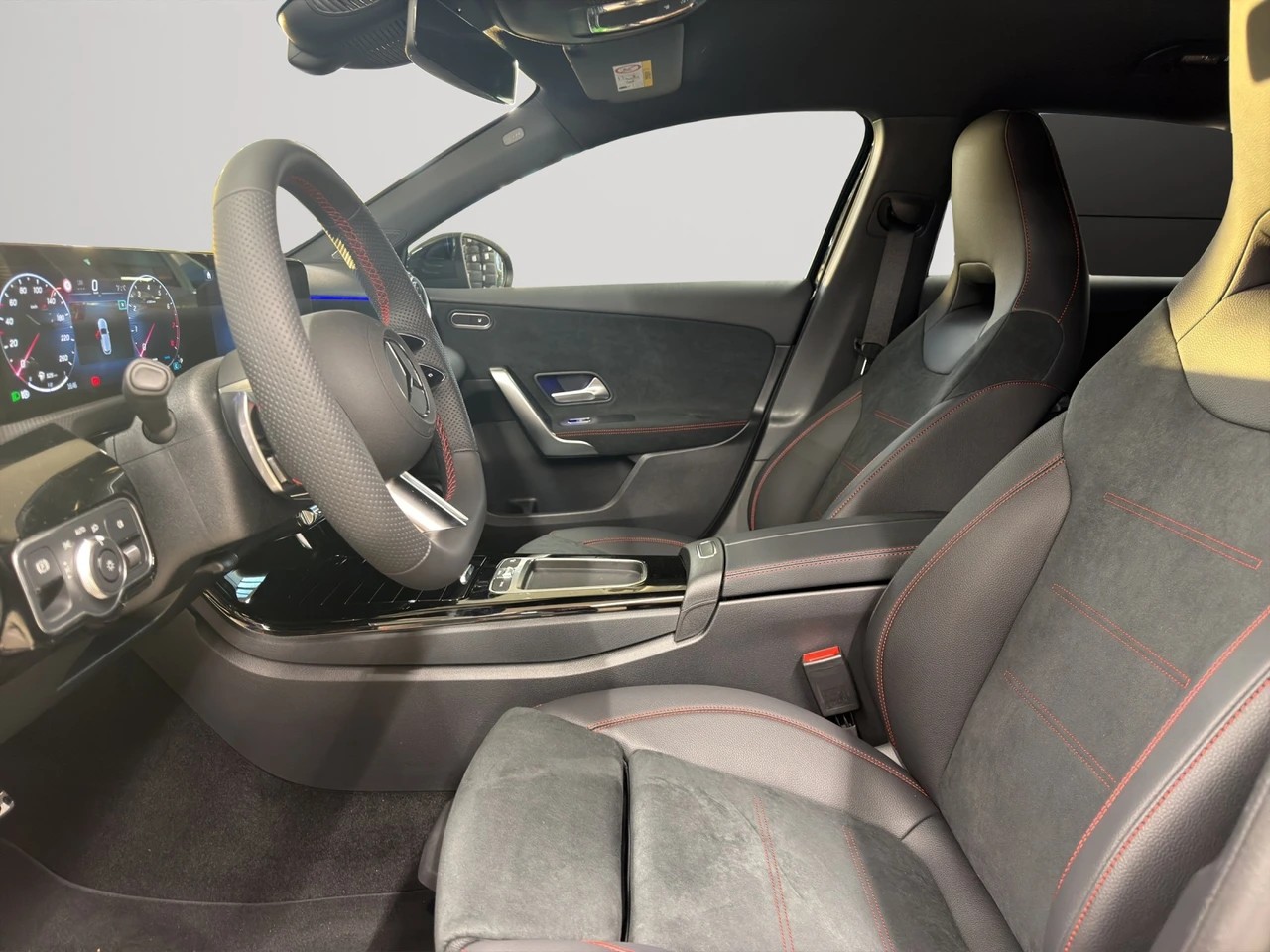 Image MERCEDES-BENZ A-220 A 220 4Matic 8G-DCT