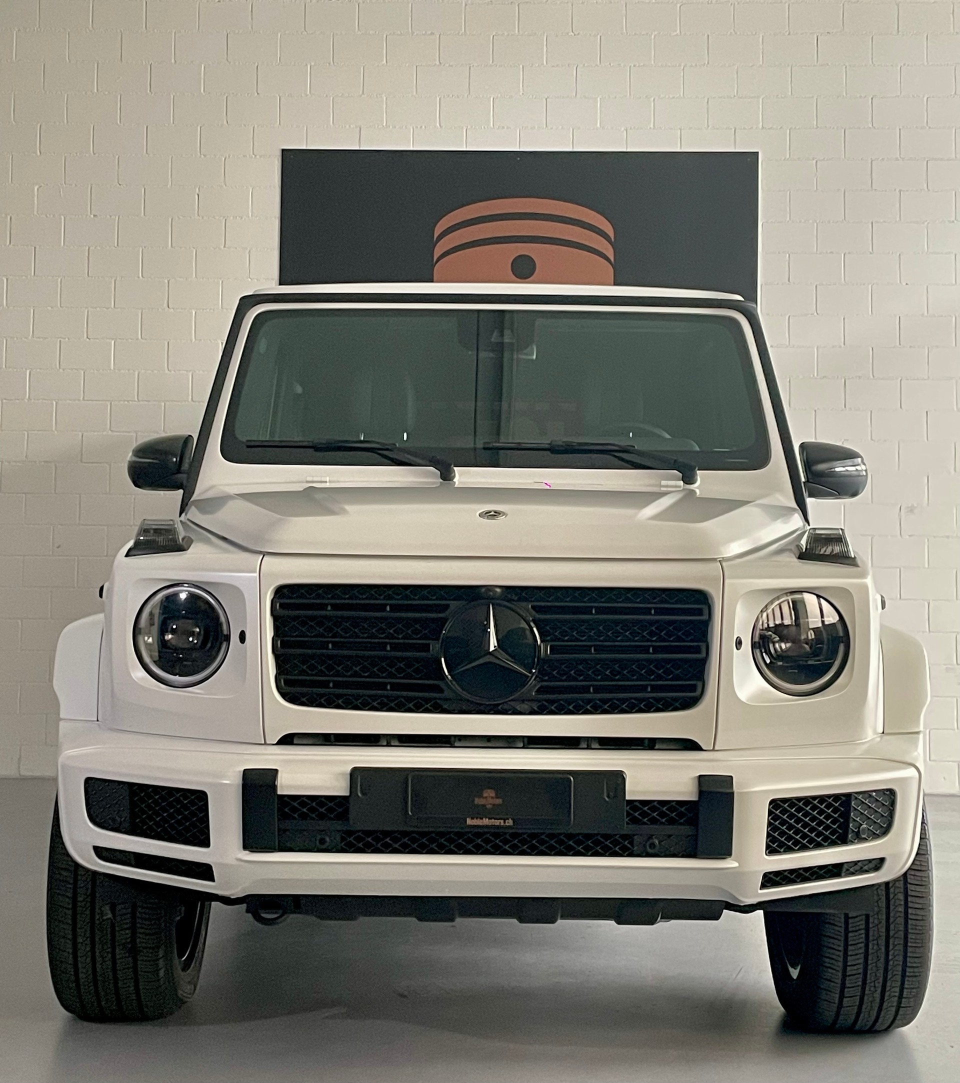 MERCEDES-BENZ G 400 d AMG Line 9G-Tronic mit Exklusiver Designo Magno MATT LACKIERUNG