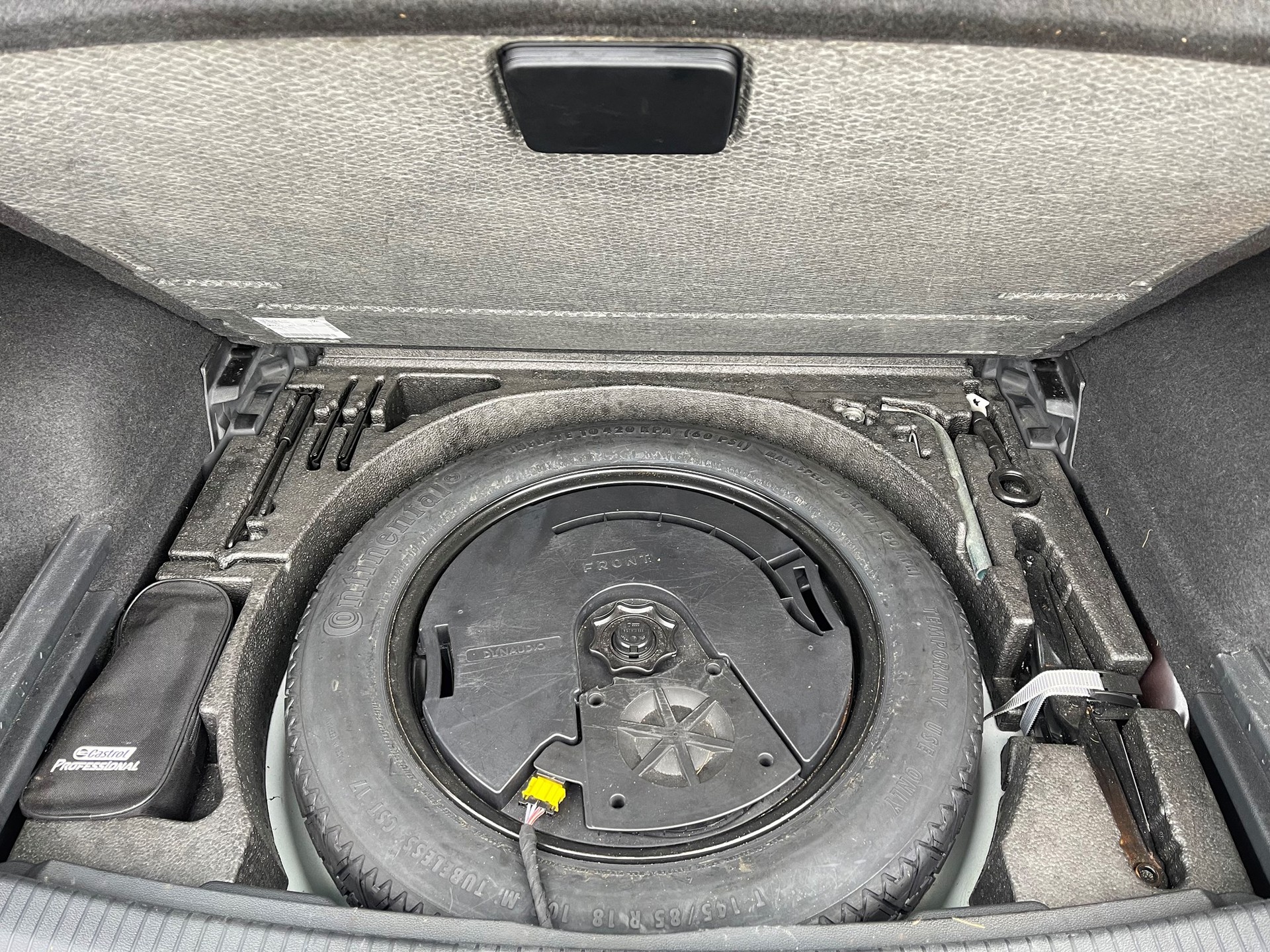 VW Tiguan 2.0 TDI R-Line Highline 4Motion DSG-image-25