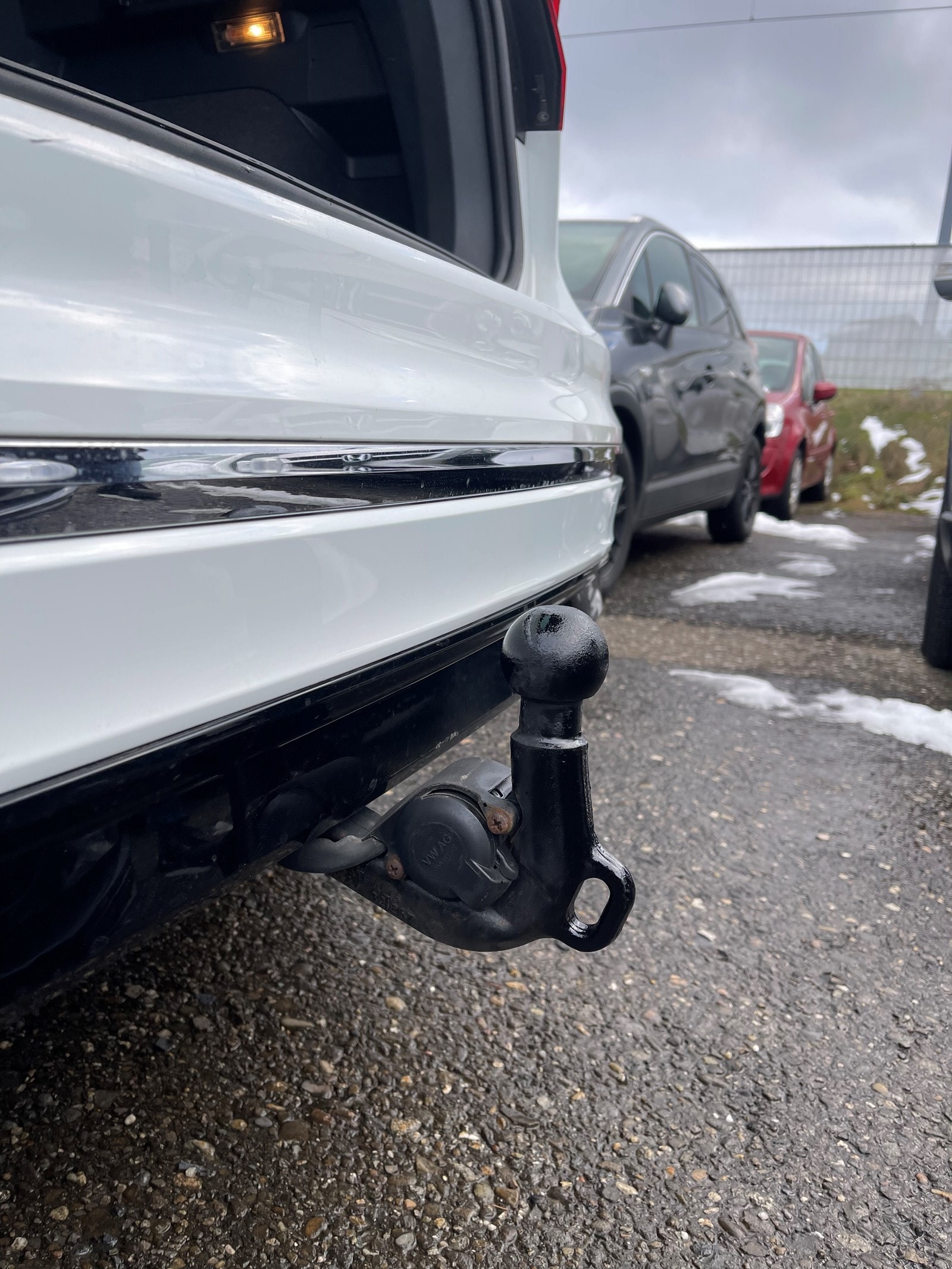 VW Tiguan 2.0 TDI R-Line Highline 4Motion DSG-image-26