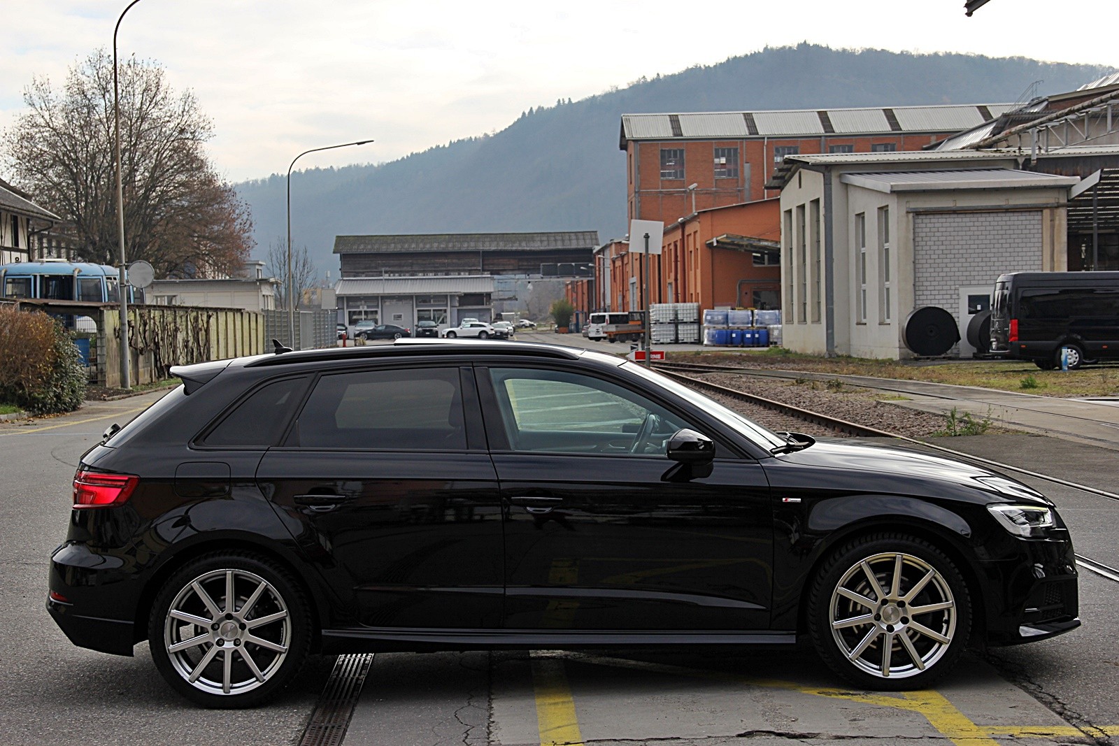 AUDI A3 Sportback 40 TDI Sport quattro S-tronic-image-5