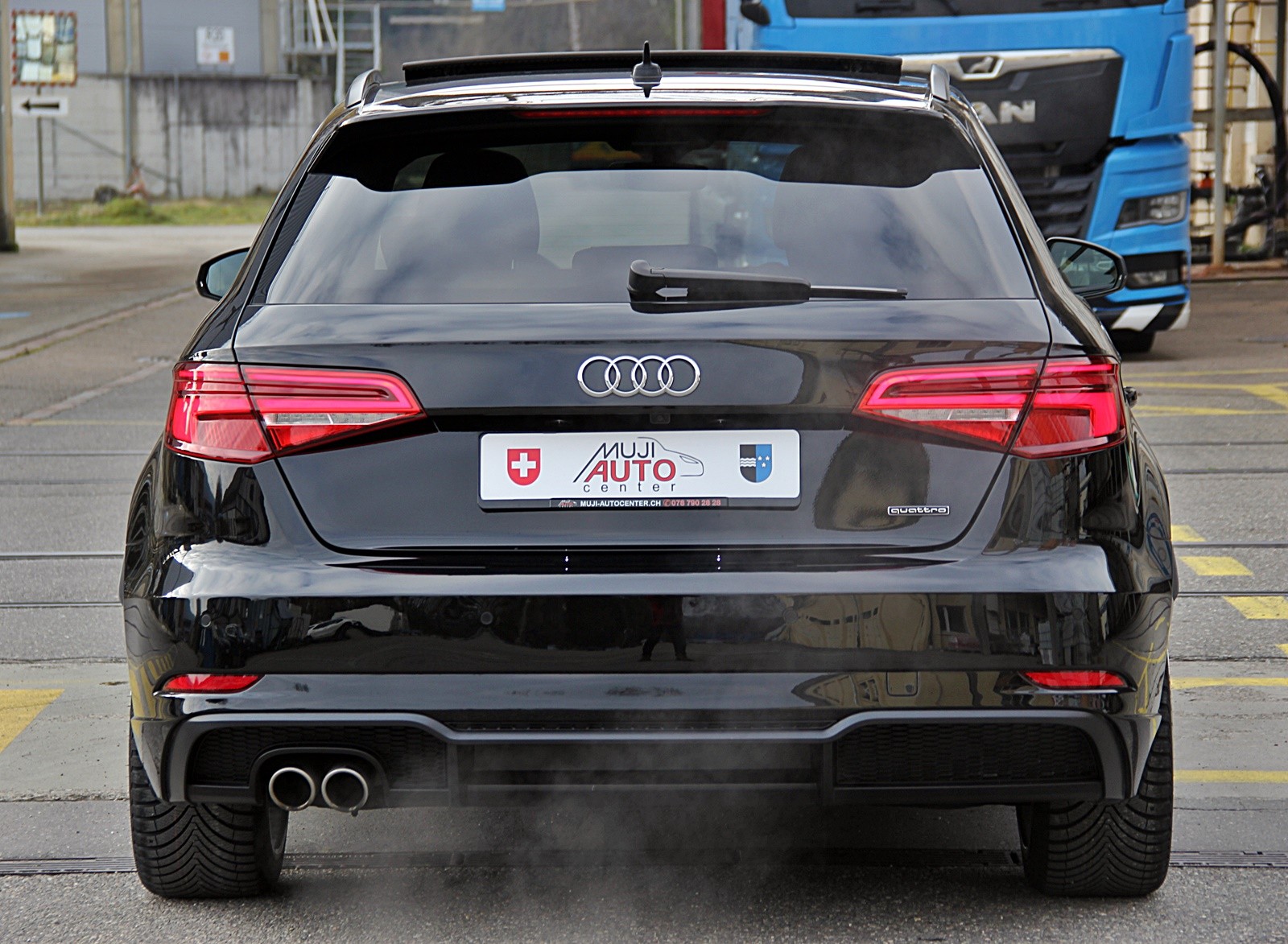 AUDI A3 Sportback 40 TDI Sport quattro S-tronic-showroom-element-3