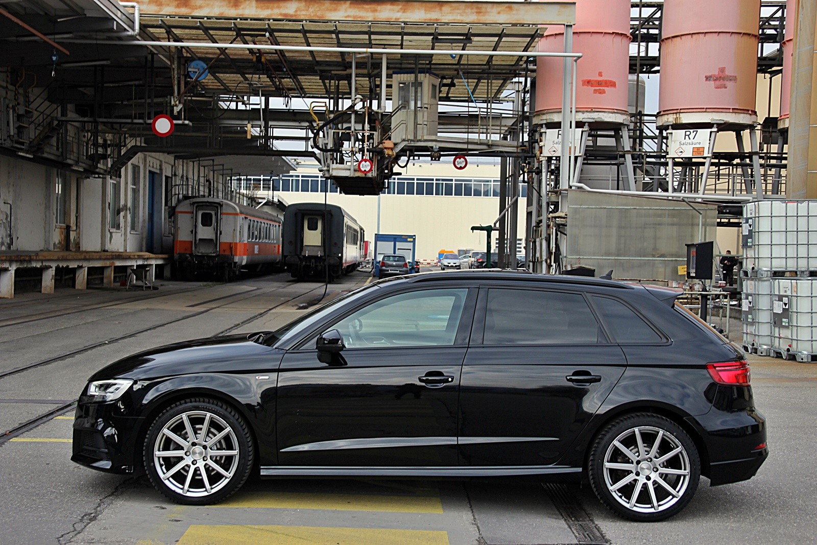 AUDI A3 Sportback 40 TDI Sport quattro S-tronic-showroom-element-1