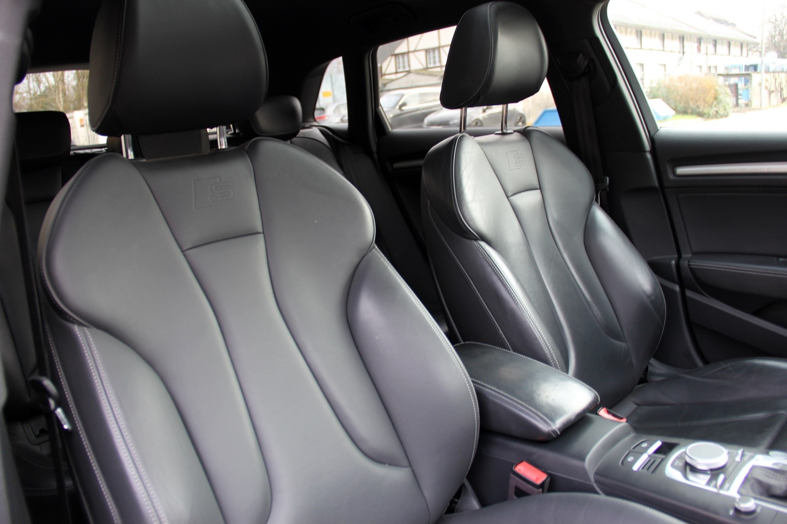 AUDI A3 Sportback 40 TDI Sport quattro S-tronic-image-13