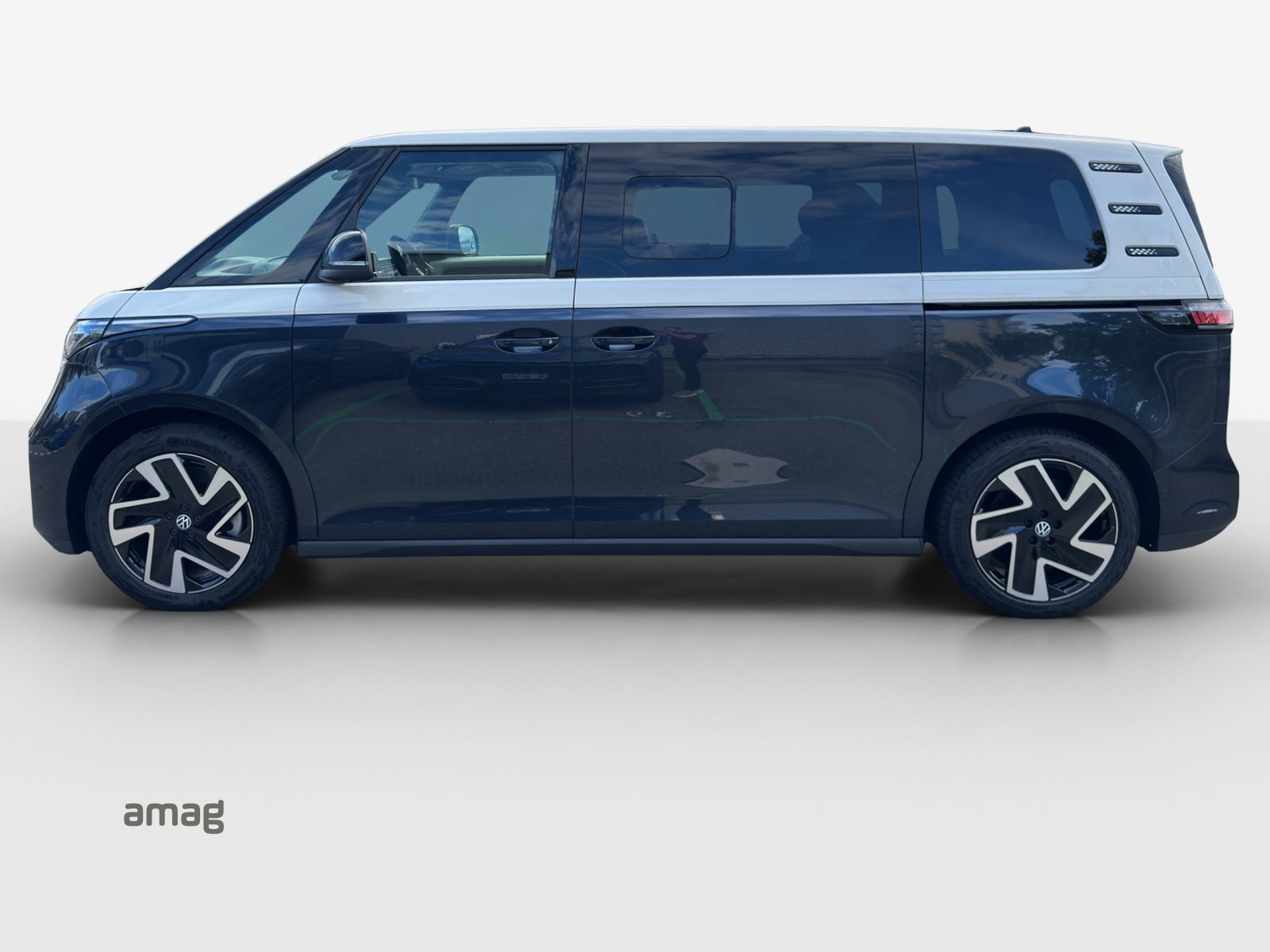 VW ID.Buzz LWB Pro-showroom-element-1