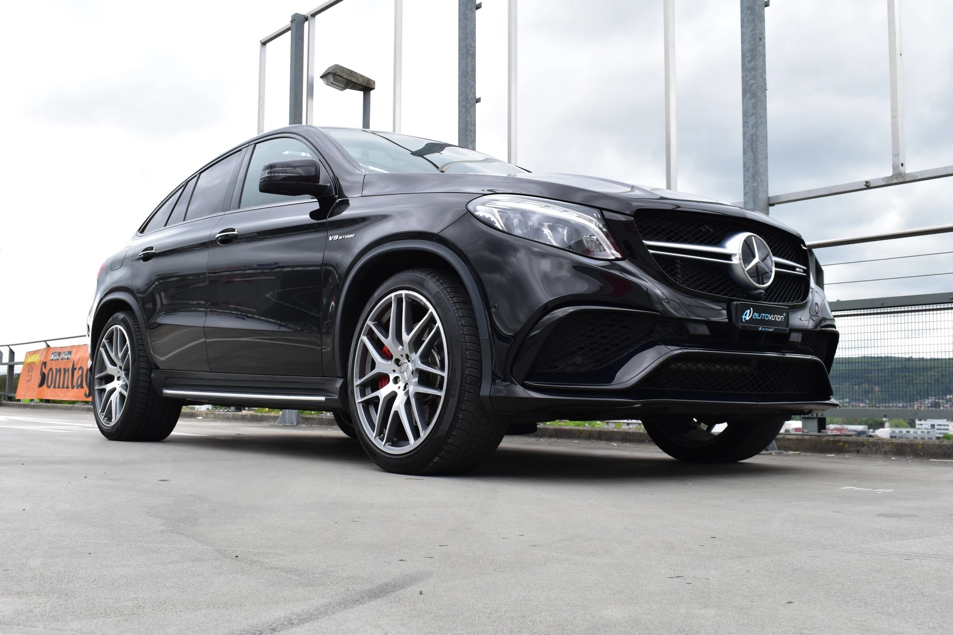 MERCEDES-BENZ GLE COUPÉ 63 S AMG 4MATIC SPEEDSHIFT BLACK l 585 PS-image-8