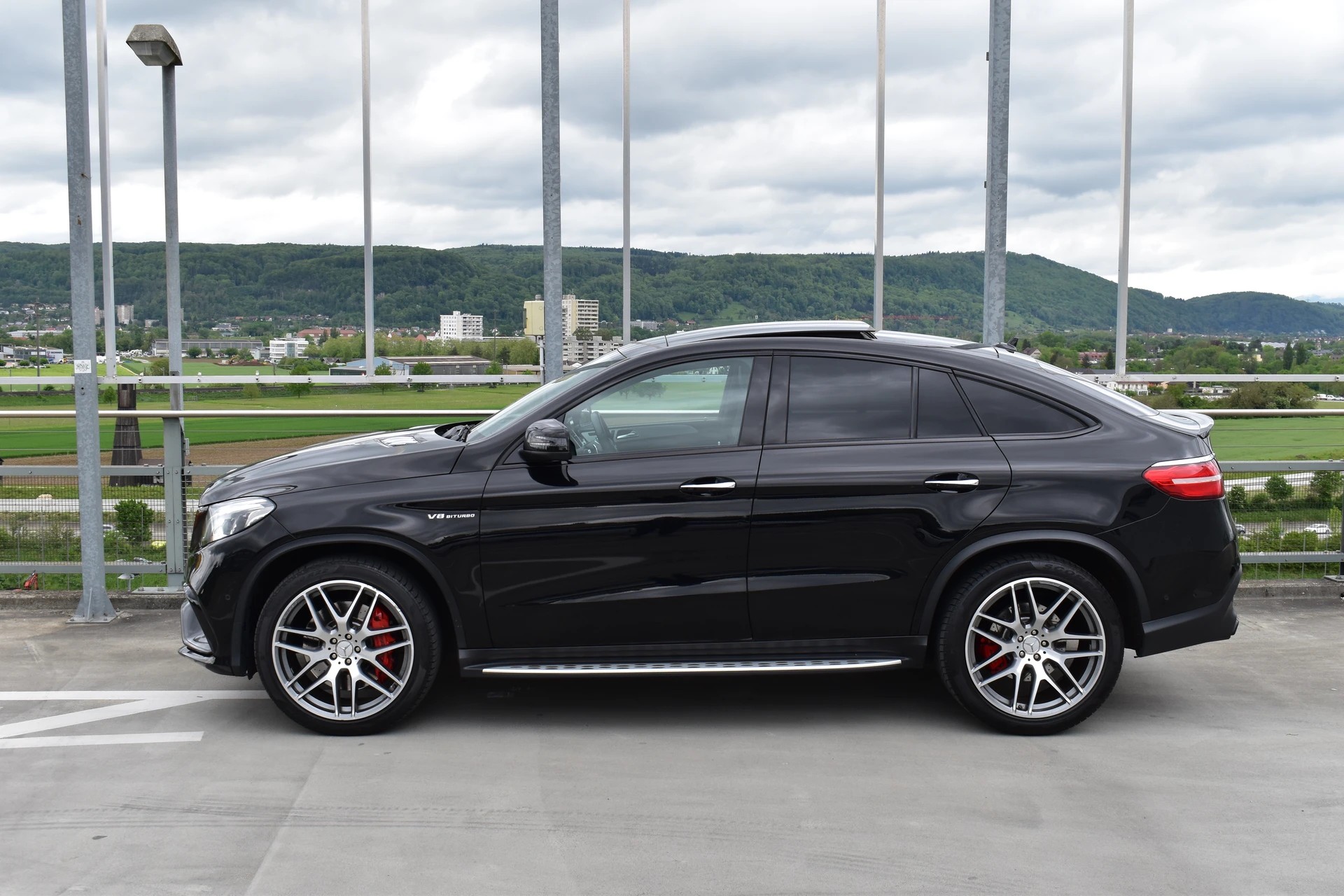 MERCEDES-BENZ GLE COUPÉ 63 S AMG 4MATIC SPEEDSHIFT BLACK l 585 PS-image-7