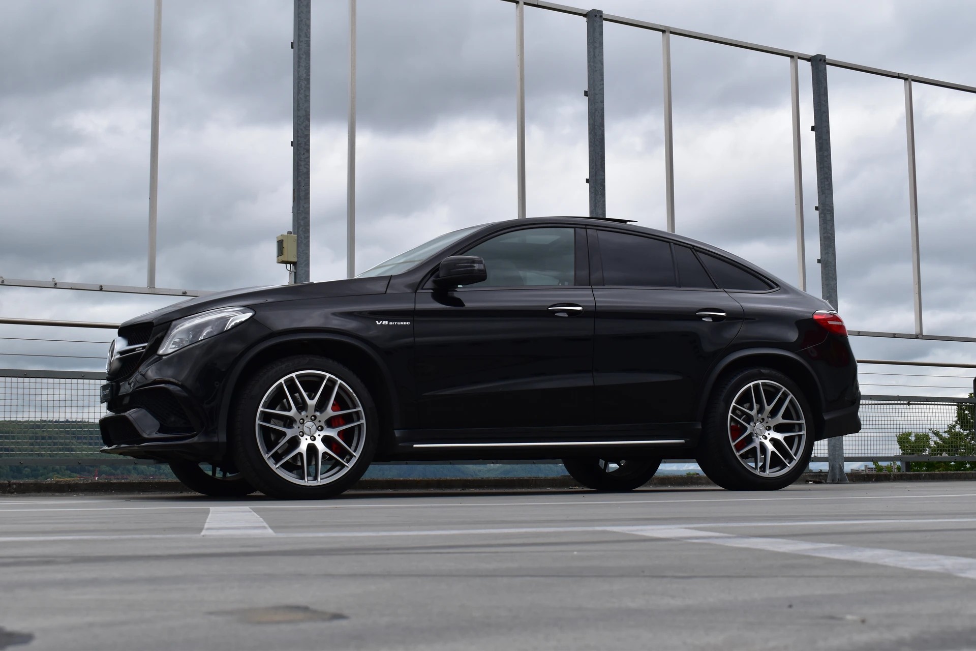 MERCEDES-BENZ GLE COUPÉ 63 S AMG 4MATIC SPEEDSHIFT BLACK l 585 PS-image-16