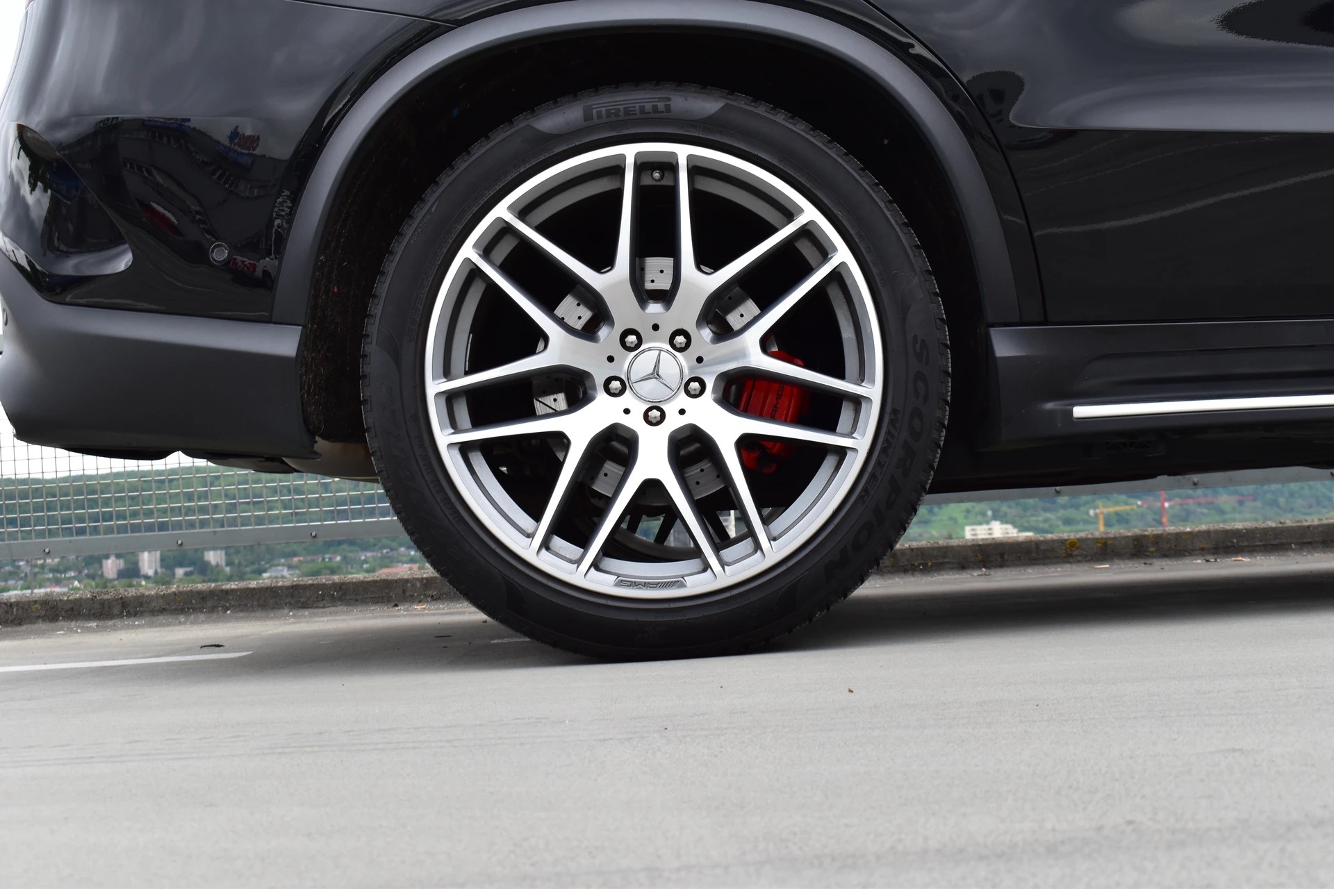 MERCEDES-BENZ GLE COUPÉ 63 S AMG 4MATIC SPEEDSHIFT BLACK l 585 PS-image-22