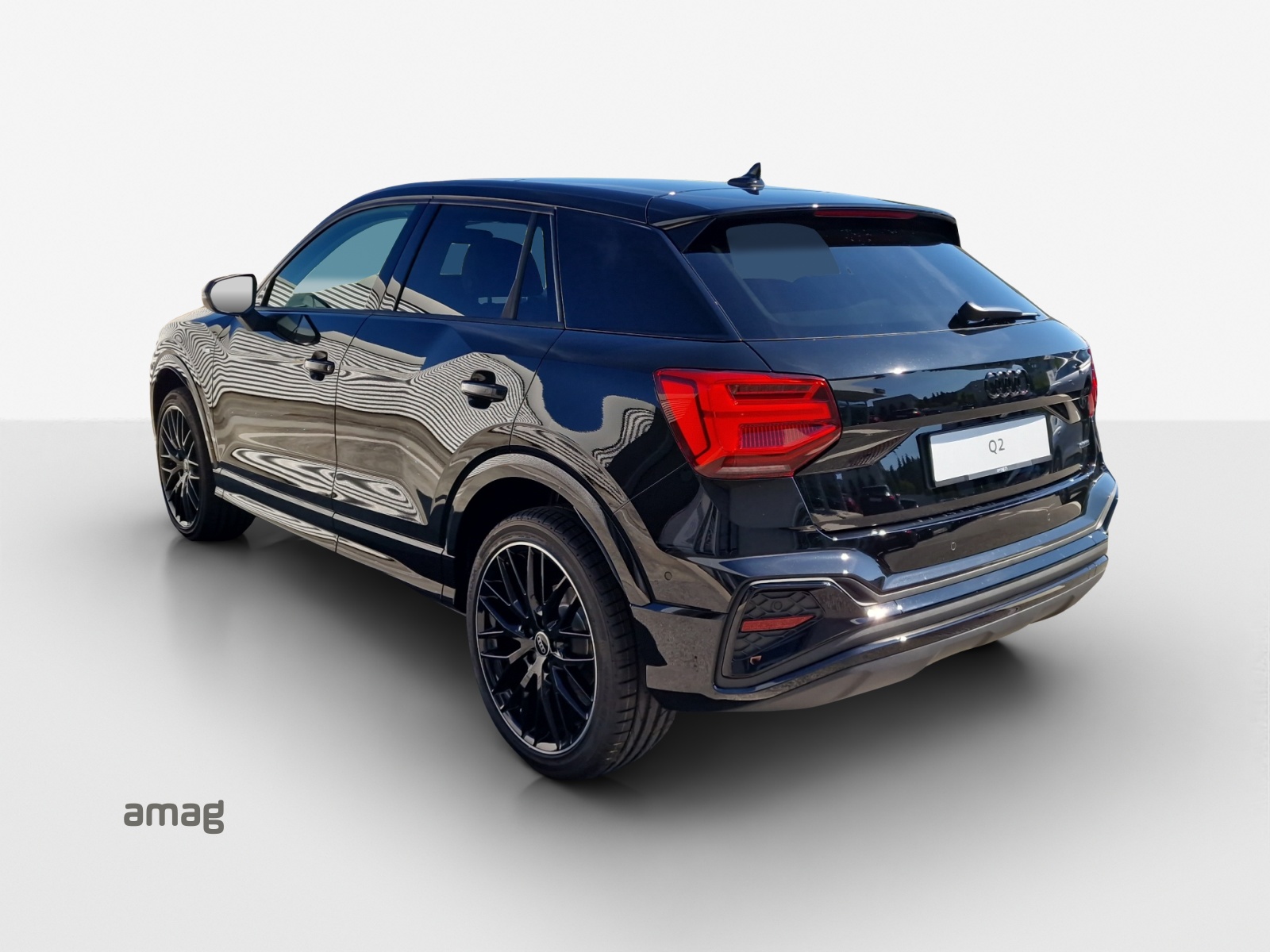 AUDI Q2 40 TFSI S line Attraction quattro S-tronic-showroom-element-2