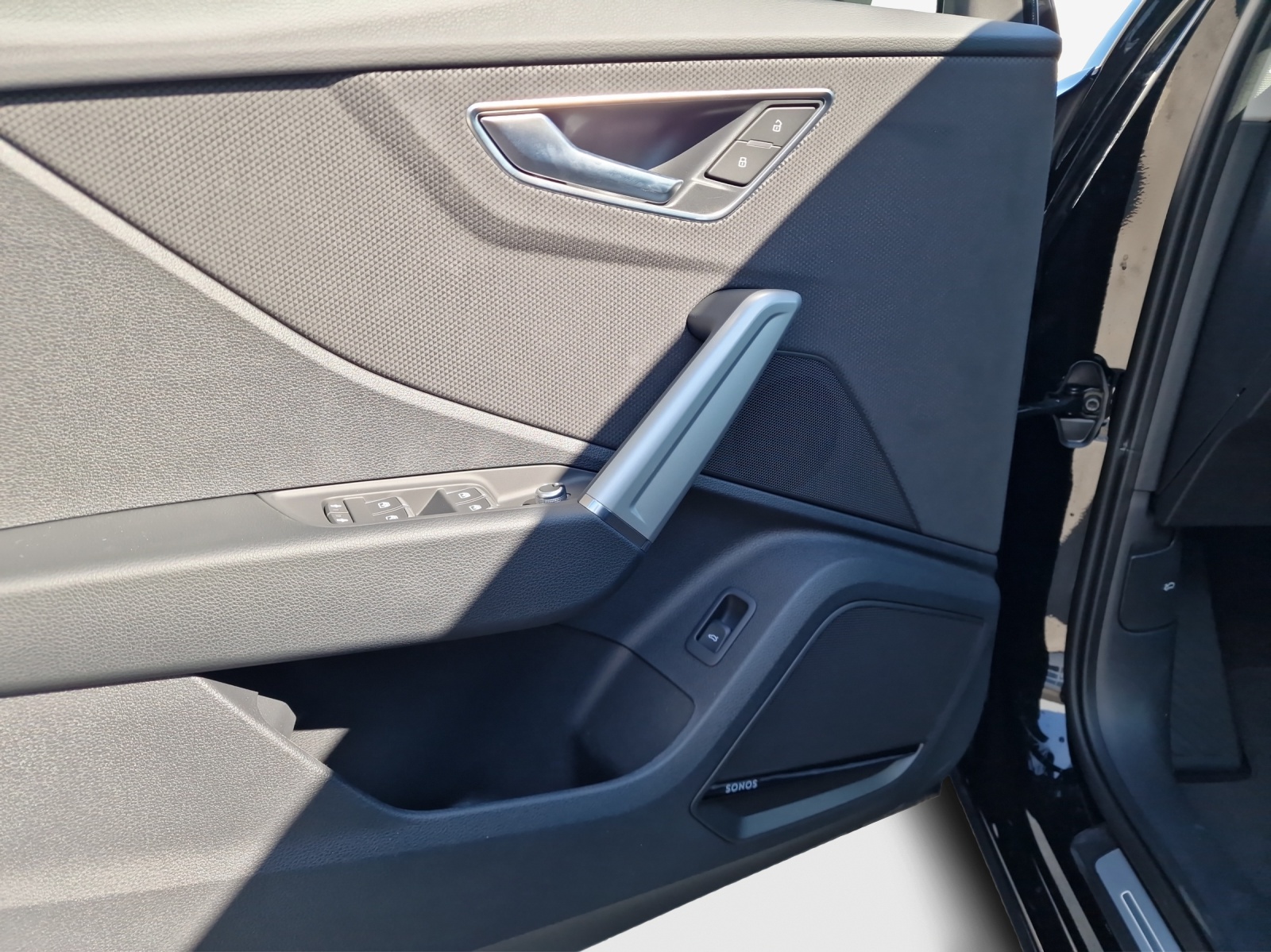 AUDI Q2 40 TFSI S line Attraction quattro S-tronic-image-15