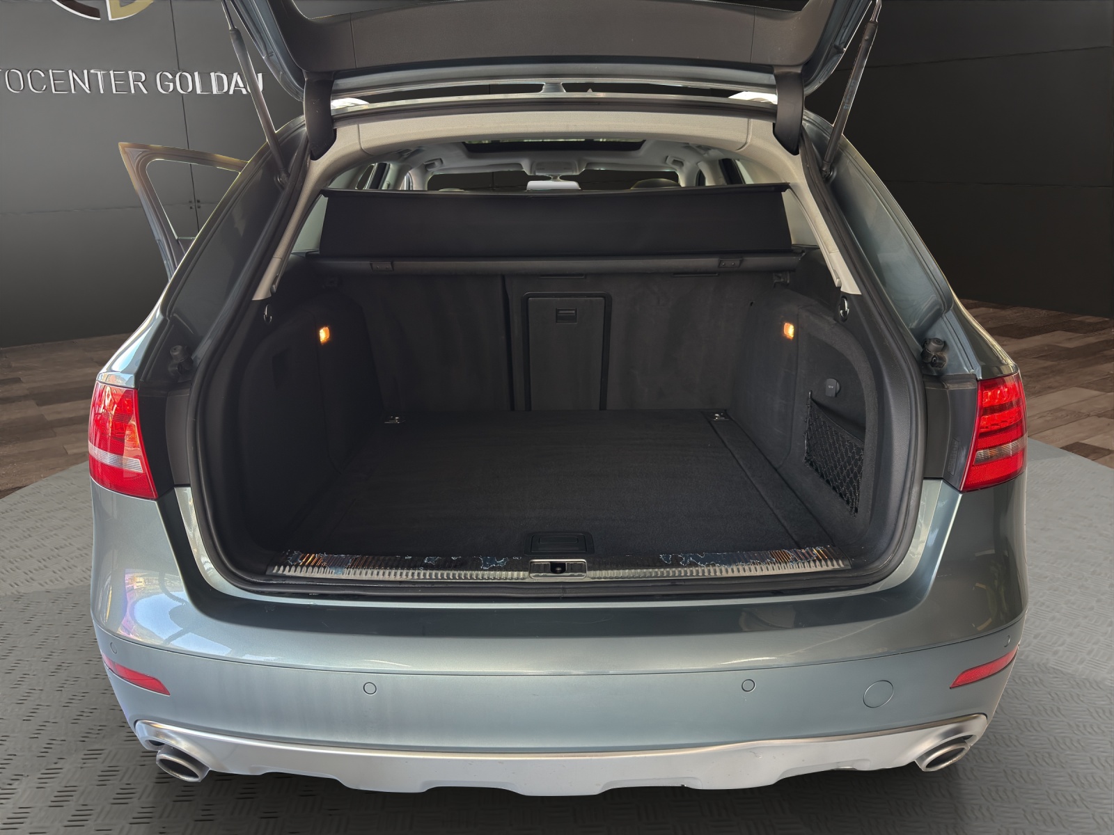 AUDI A4 allroad 3.0 TDI quattro S-tronic-image-15