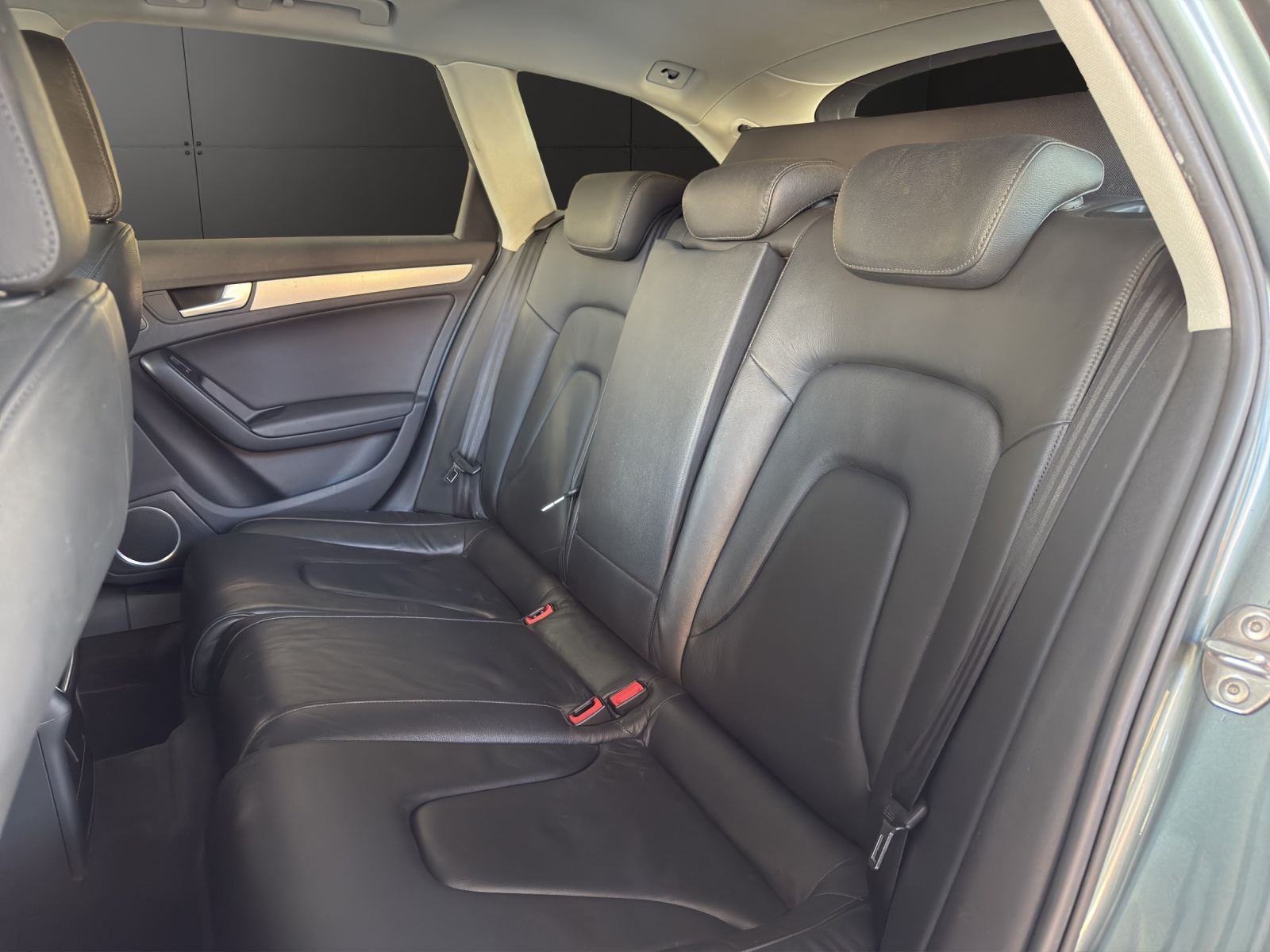 AUDI A4 allroad 3.0 TDI quattro S-tronic-image-11