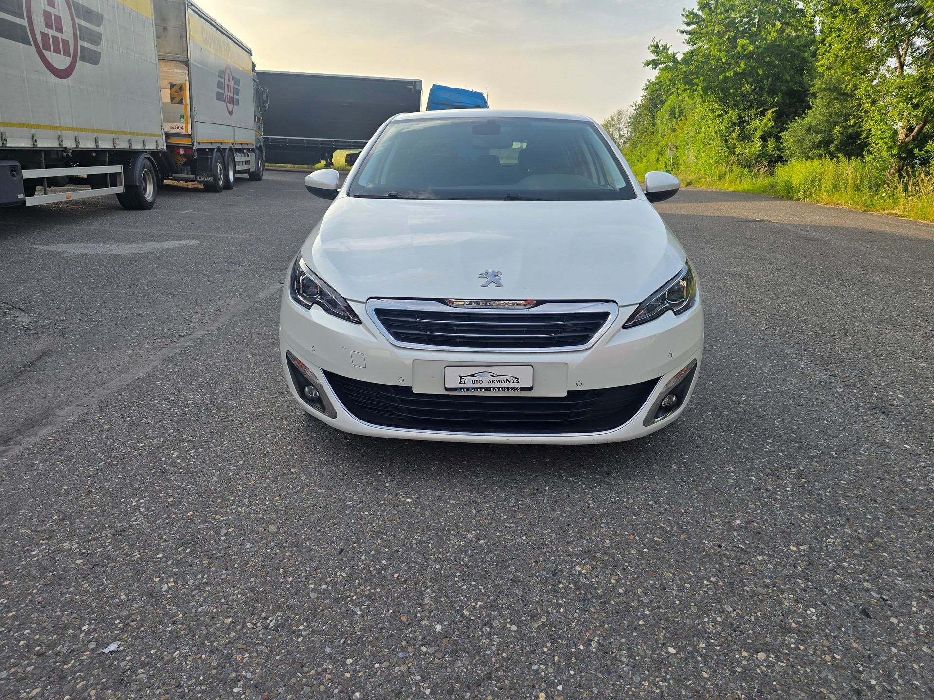 PEUGEOT 308 1.2 THP Active Automatic