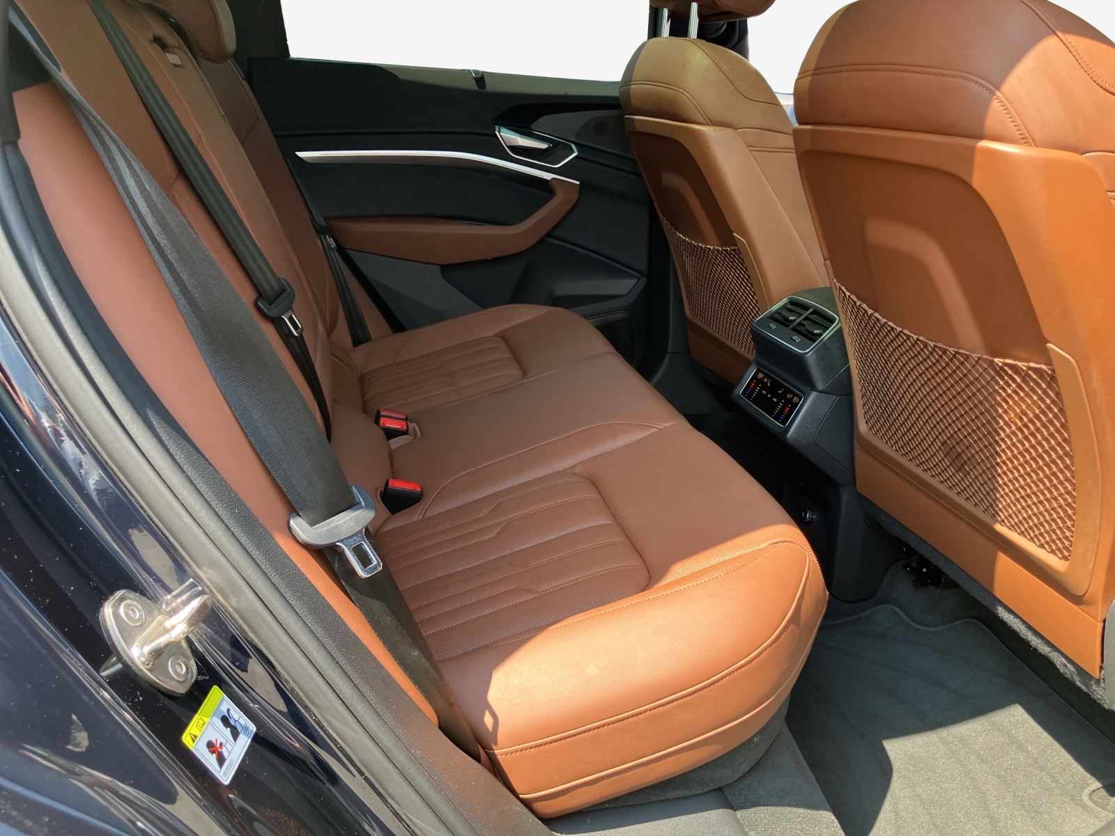 AUDI e-tron 55 Sportback S Line quattro-image-14