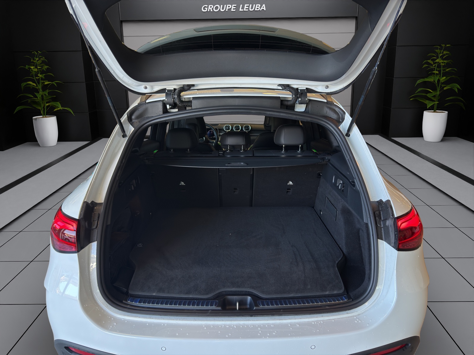 MERCEDES-BENZ GLC 400 e 4Matic EQ Star 9G-Tronic-image-10