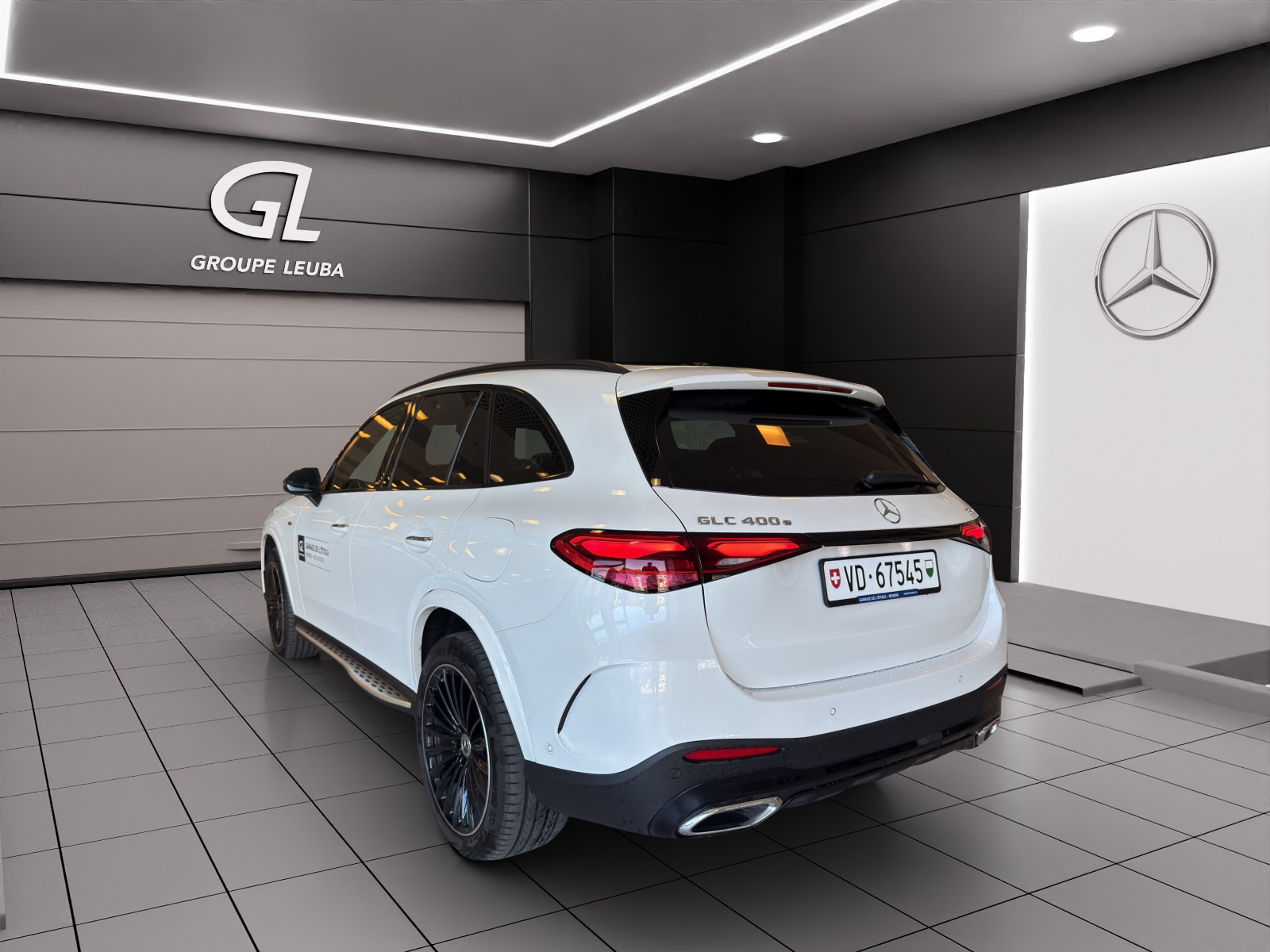 MERCEDES-BENZ GLC 400 e 4Matic EQ Star 9G-Tronic-showroom-element-3