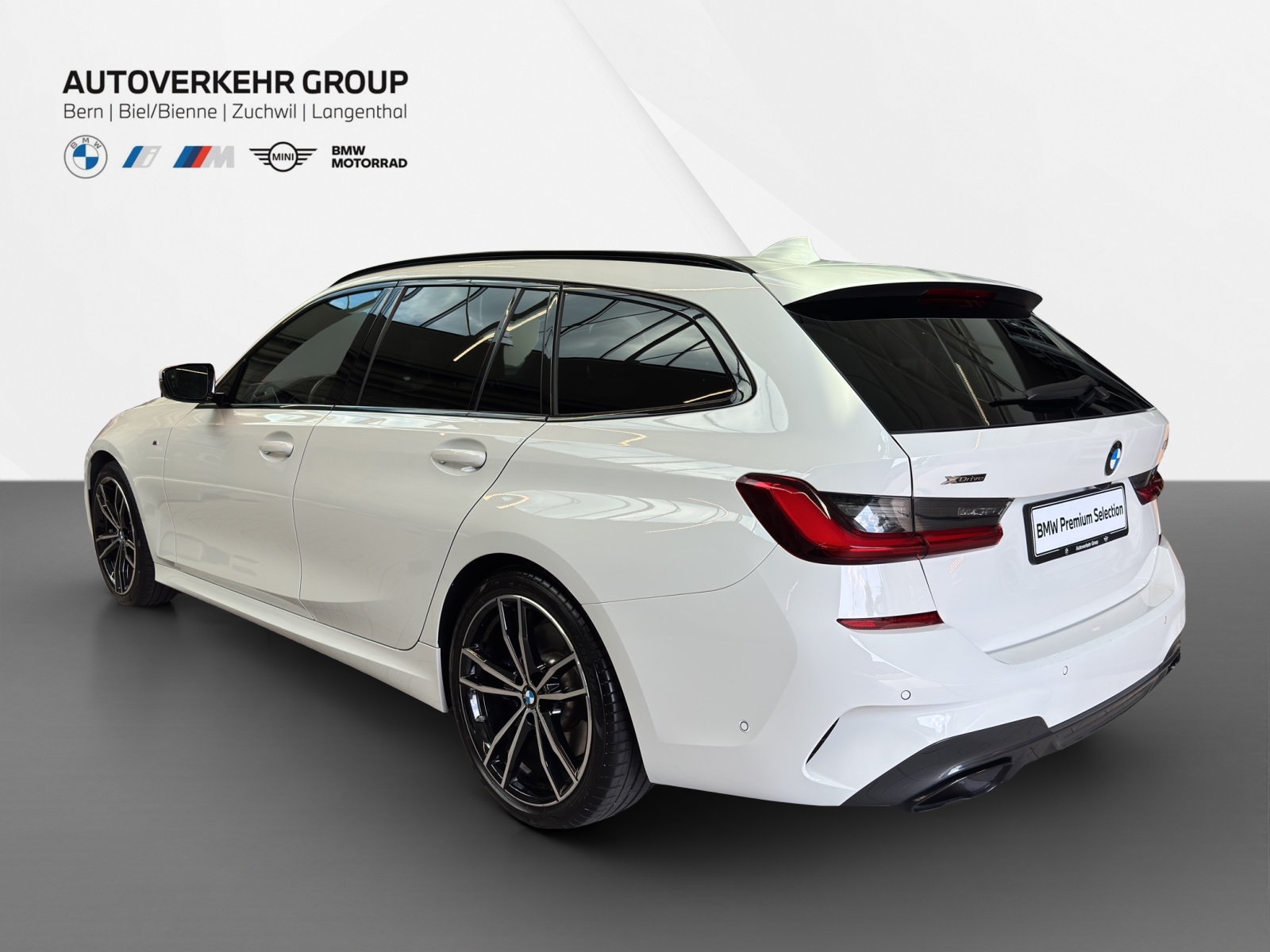 BMW M340i xDrive Touring 48V-showroom-element-3