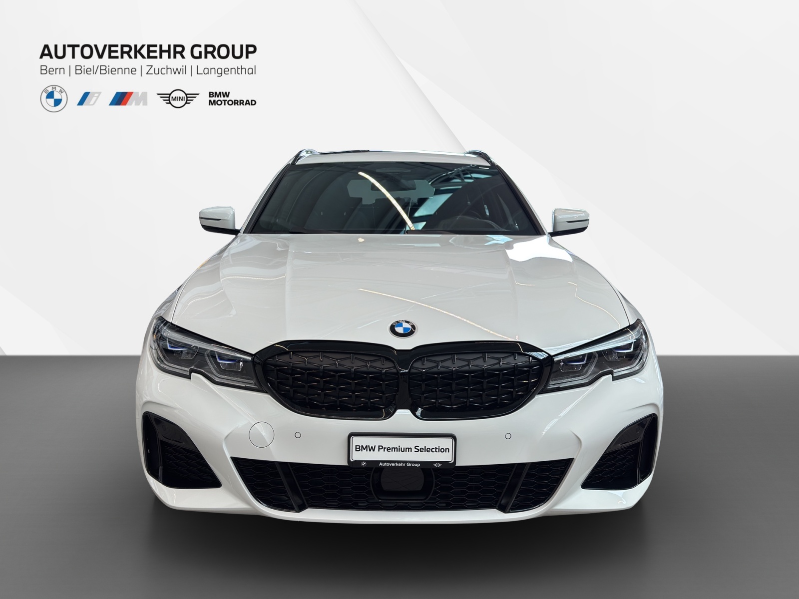 BMW M340i xDrive Touring 48V-showroom-element-1