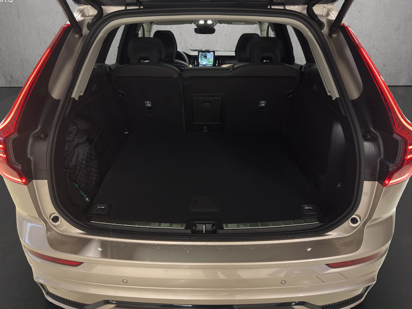 Image VOLVO XC60 XC60 T8 eAWD PluginHybrid Ultra Dark Geartronic