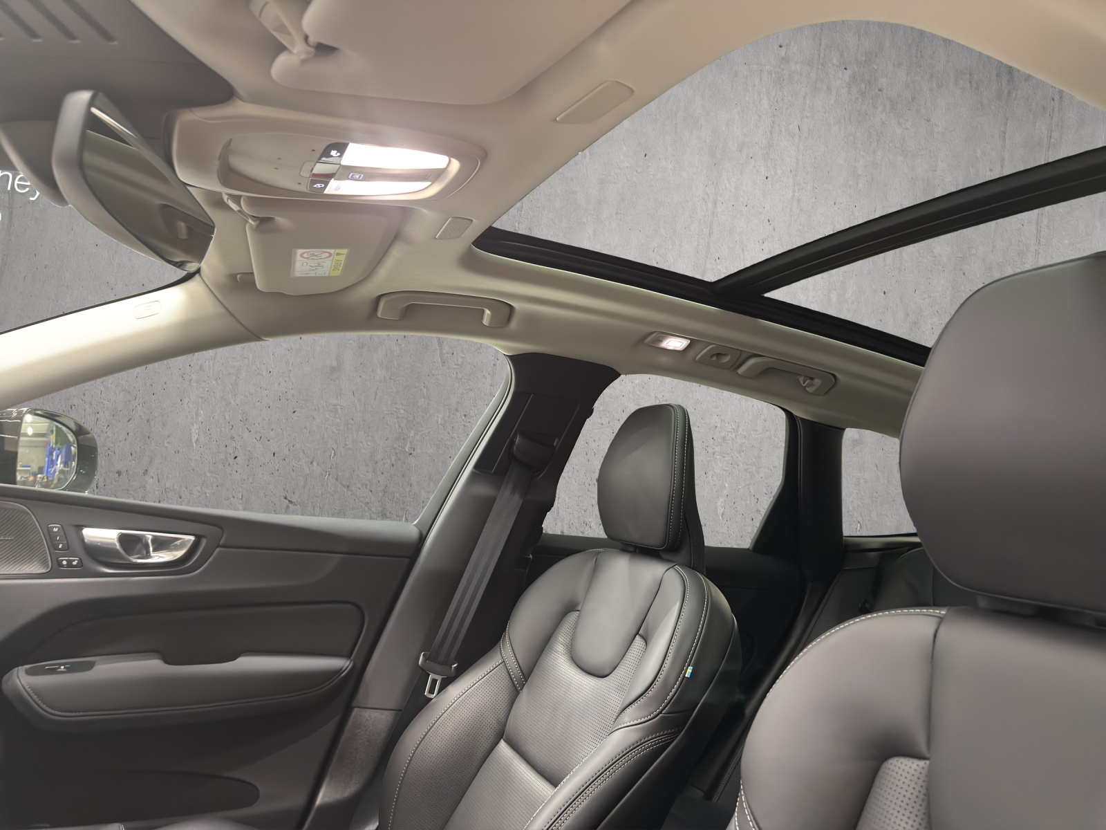 Image VOLVO XC60 XC60 T8 eAWD PluginHybrid Ultra Dark Geartronic